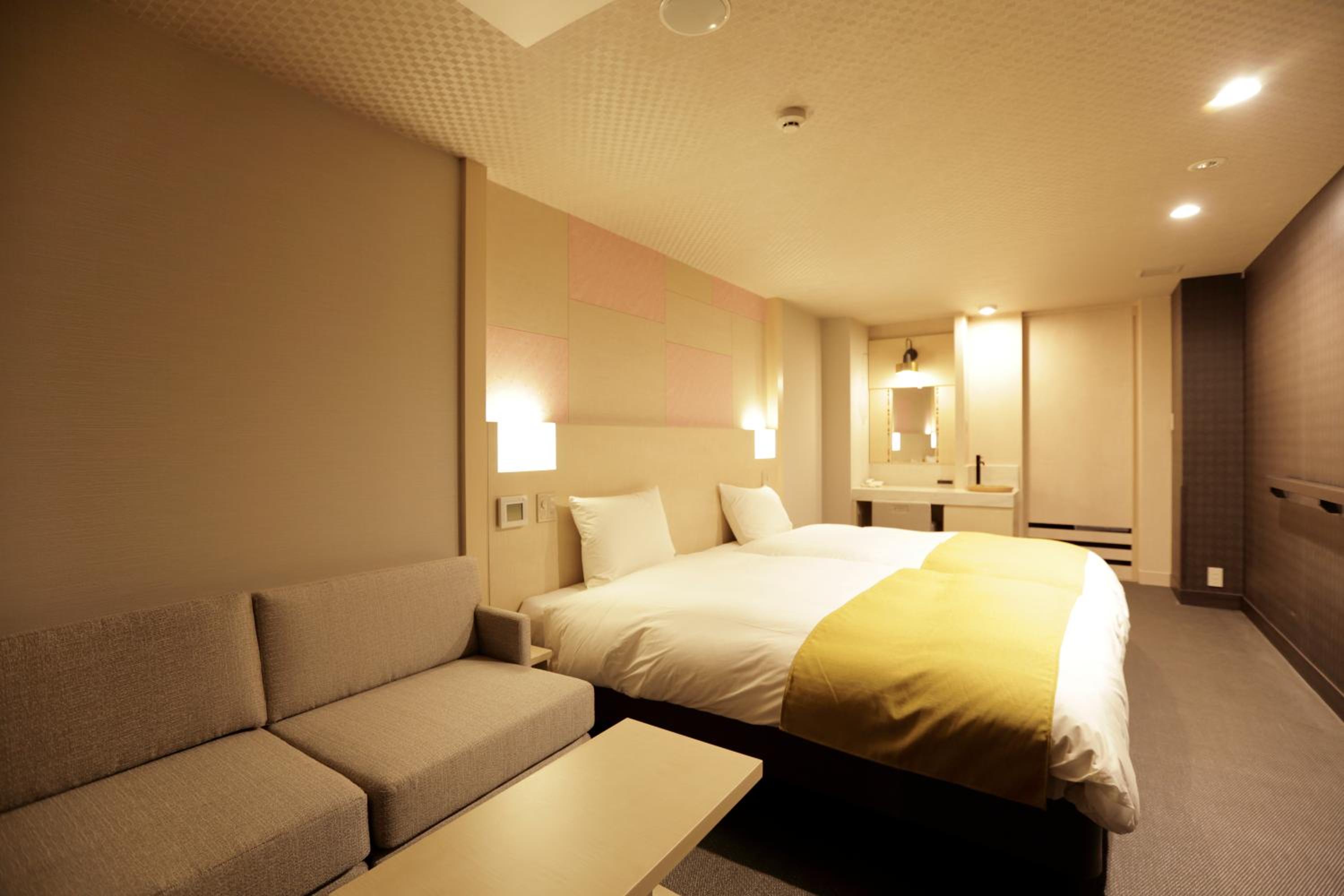 Standard Twin Room with Open-Air Bath - Photo 3