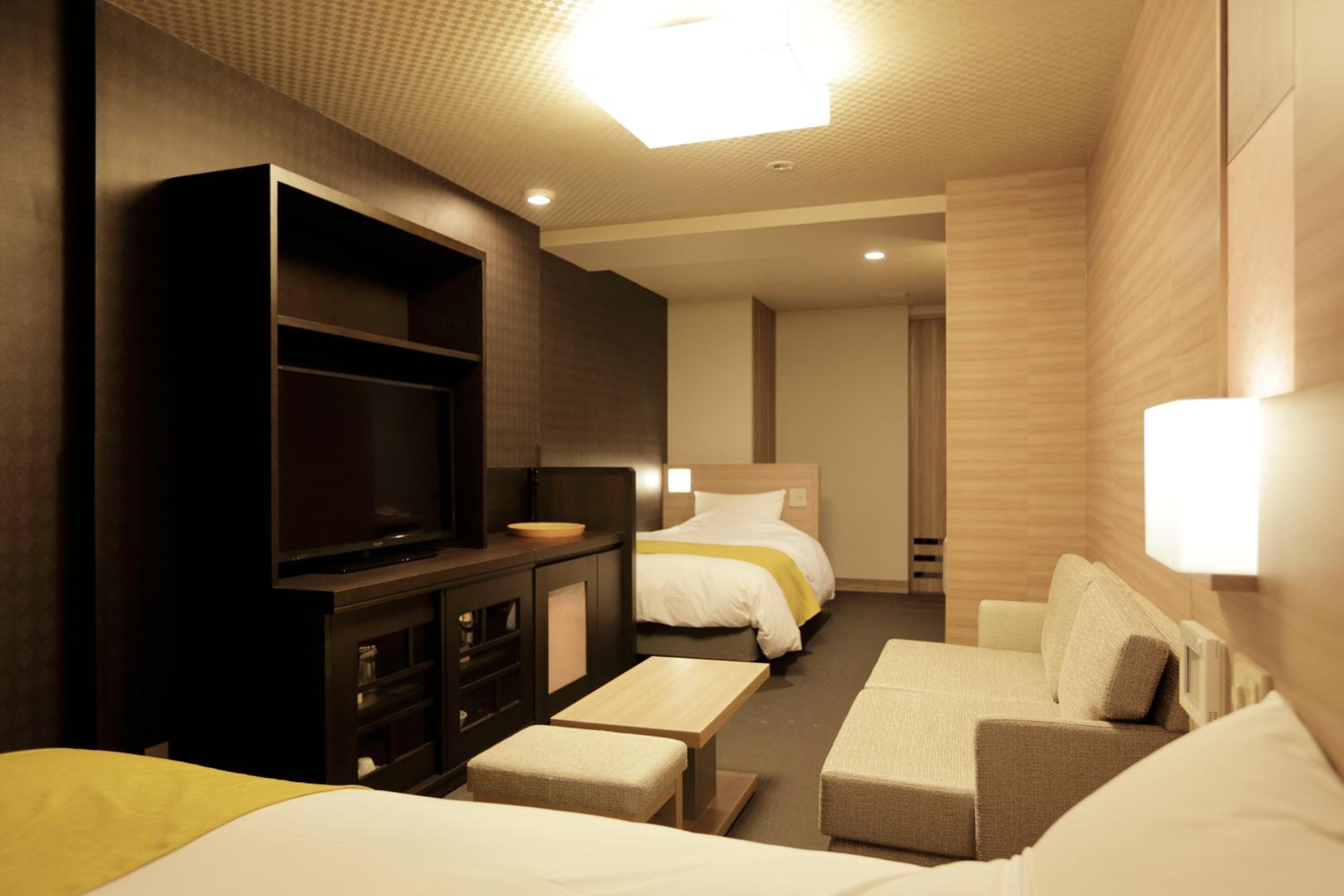 Deluxe Twin Room With Open-Air Bath