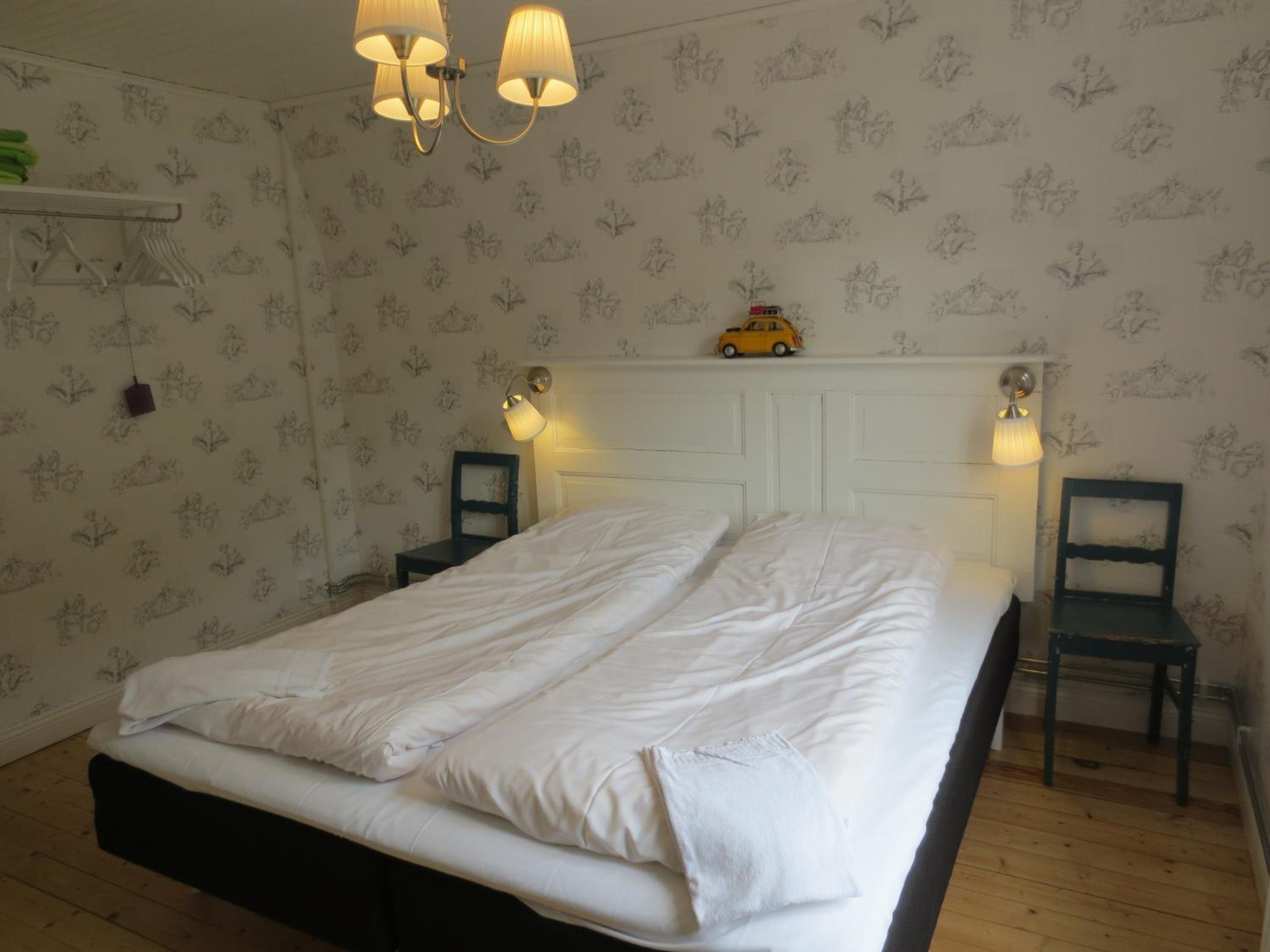 Superior Double Room with Shared Bathroom photo 1