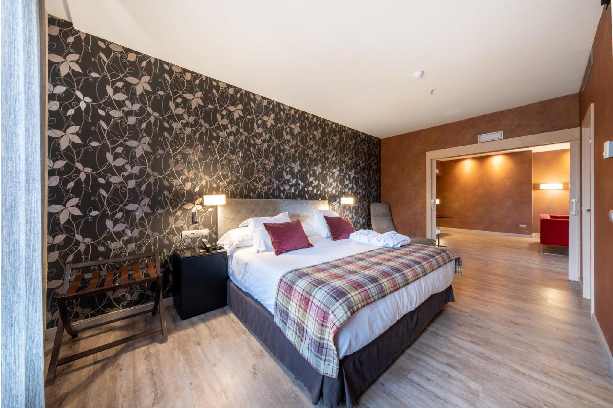 Suite La Universidad Spa Access - Photo 3