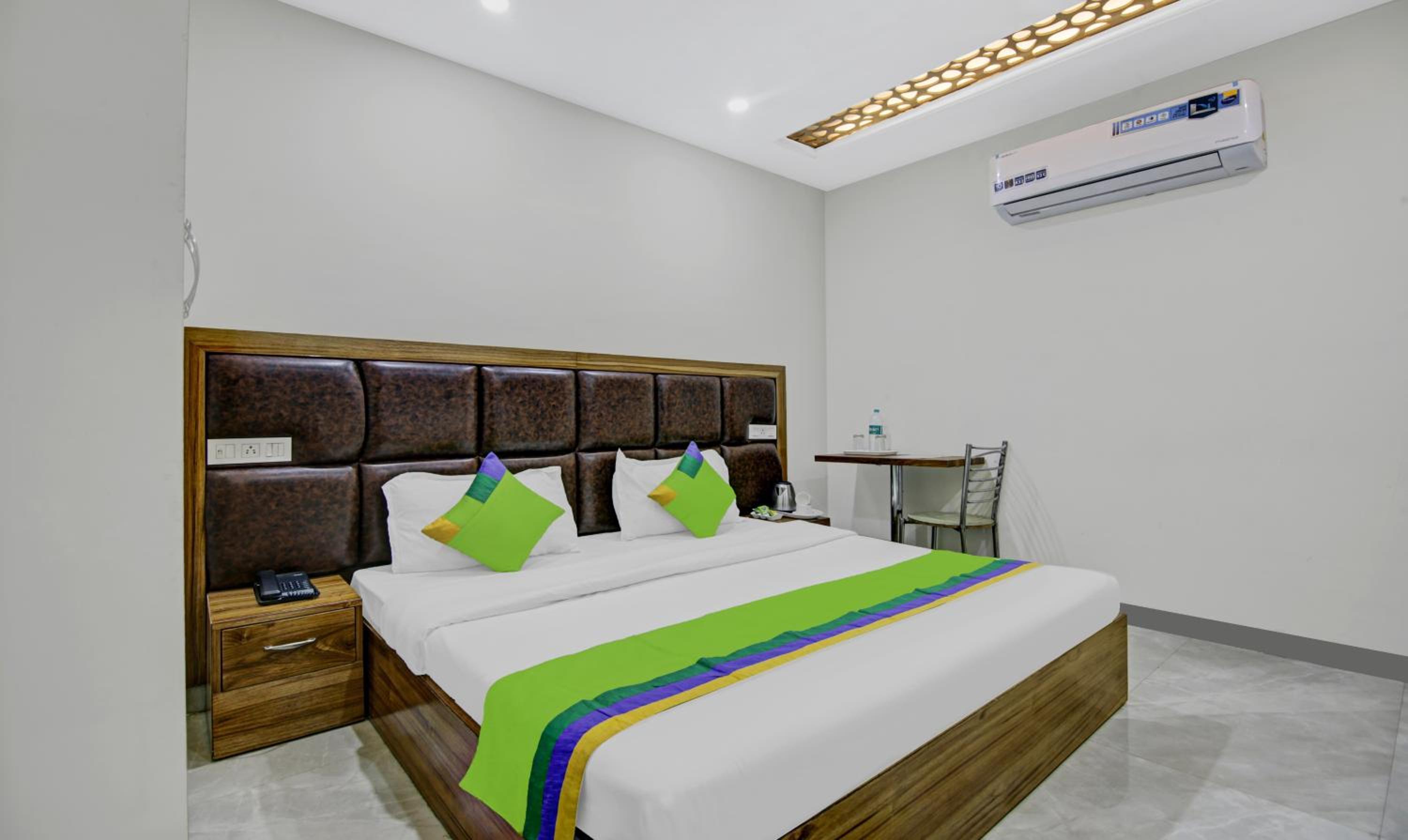 Deluxe Double Room - Photo 5