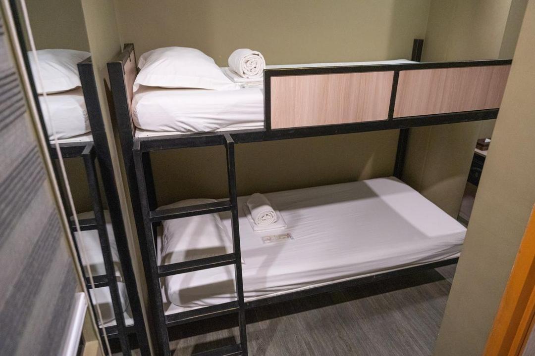 Mixed Dormitory Room photo 3