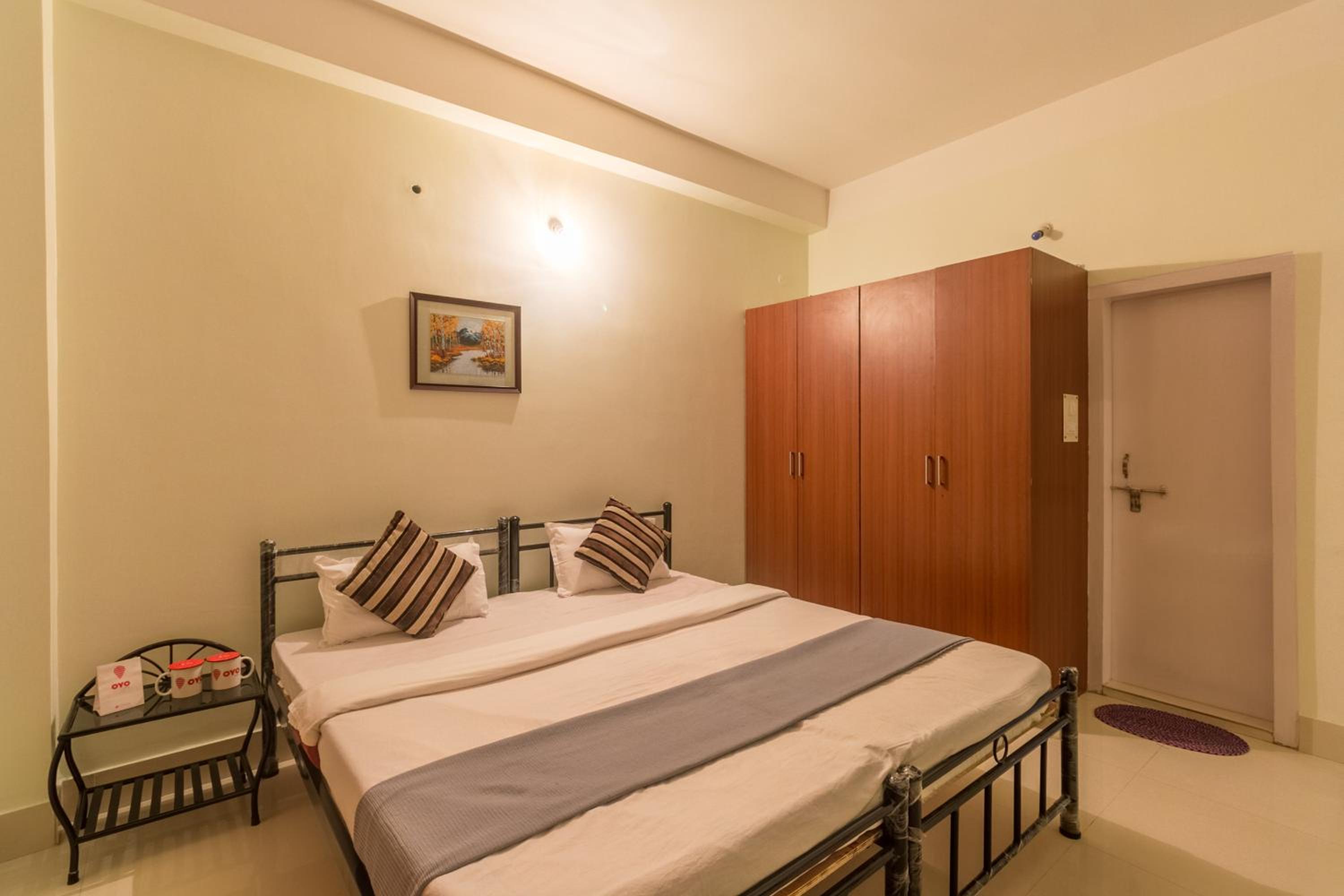 Deluxe Double Room with Extra Bed photo 3