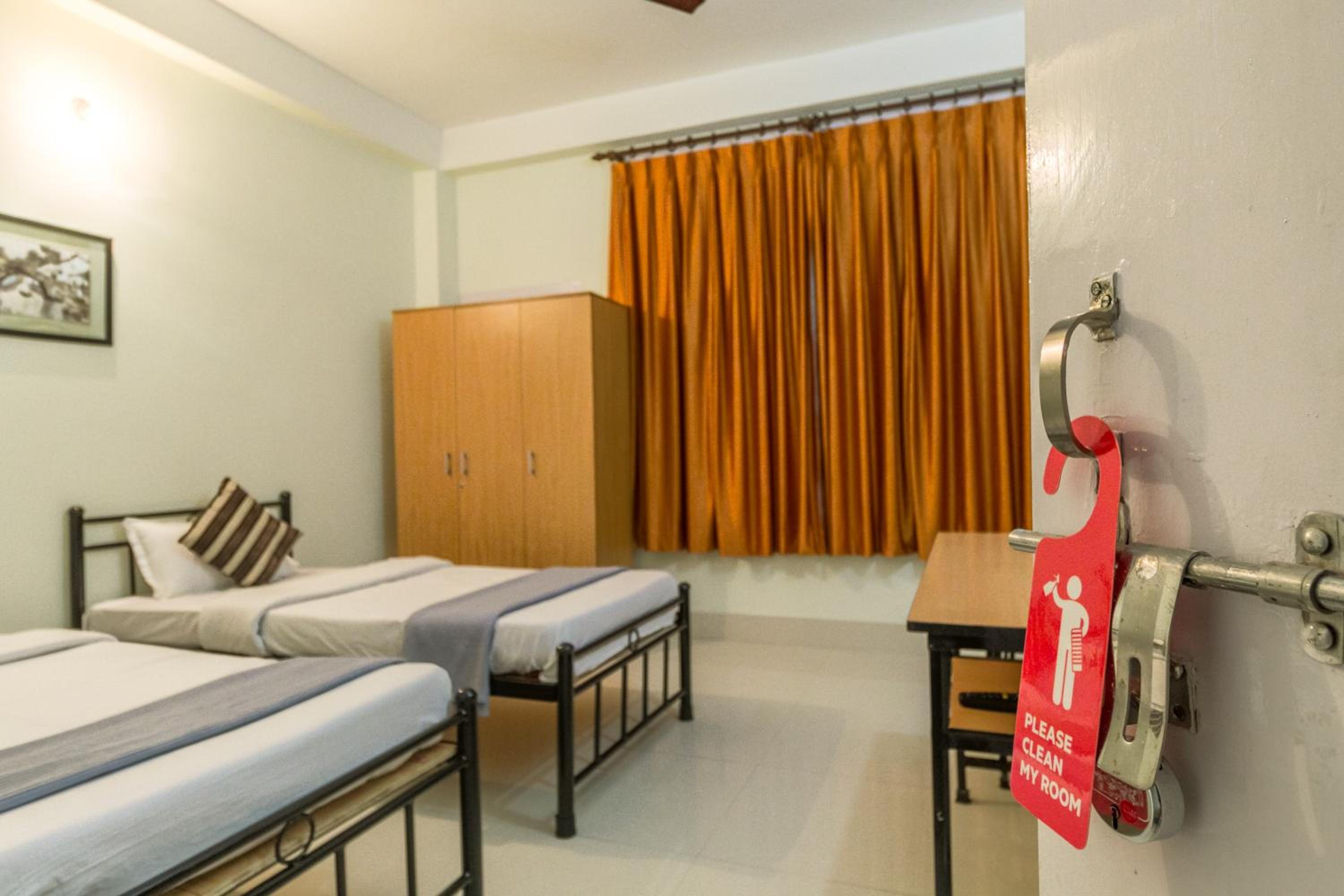 Deluxe Double Room (1 adult + 1 child) photo 3