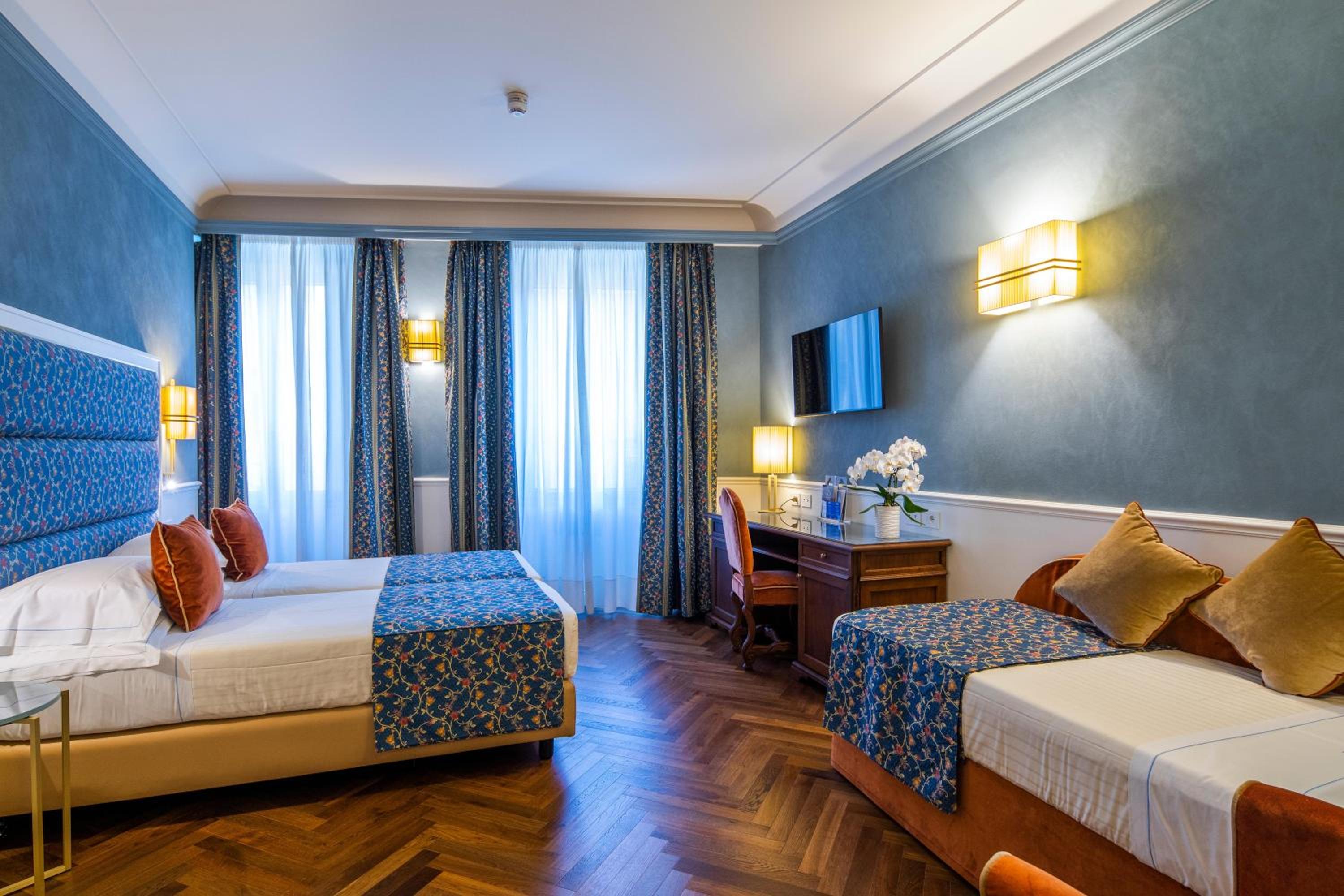 Deluxe Triple Room