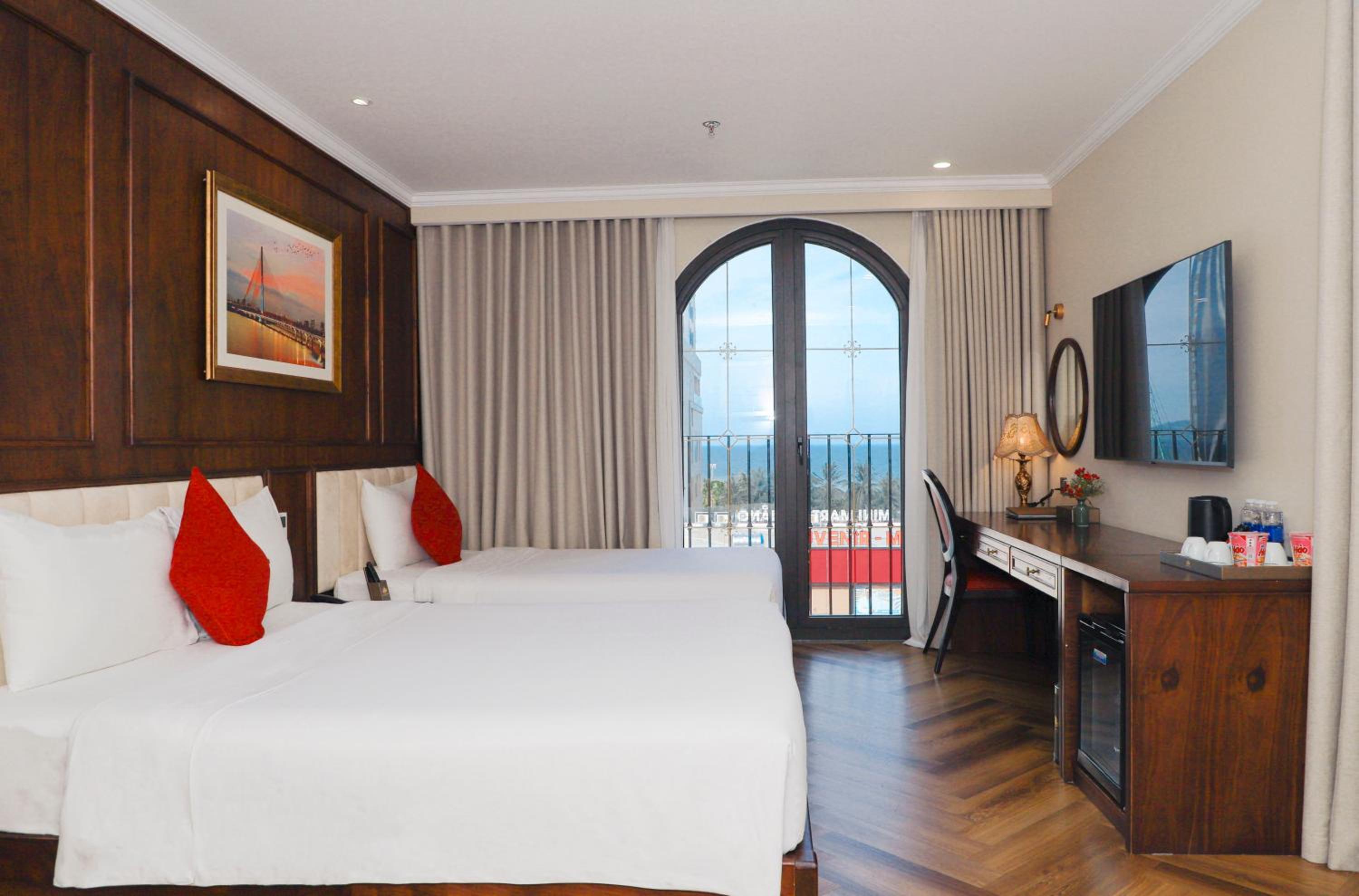 Special Offer - Triple Room with Partial Sea View - Photo 9