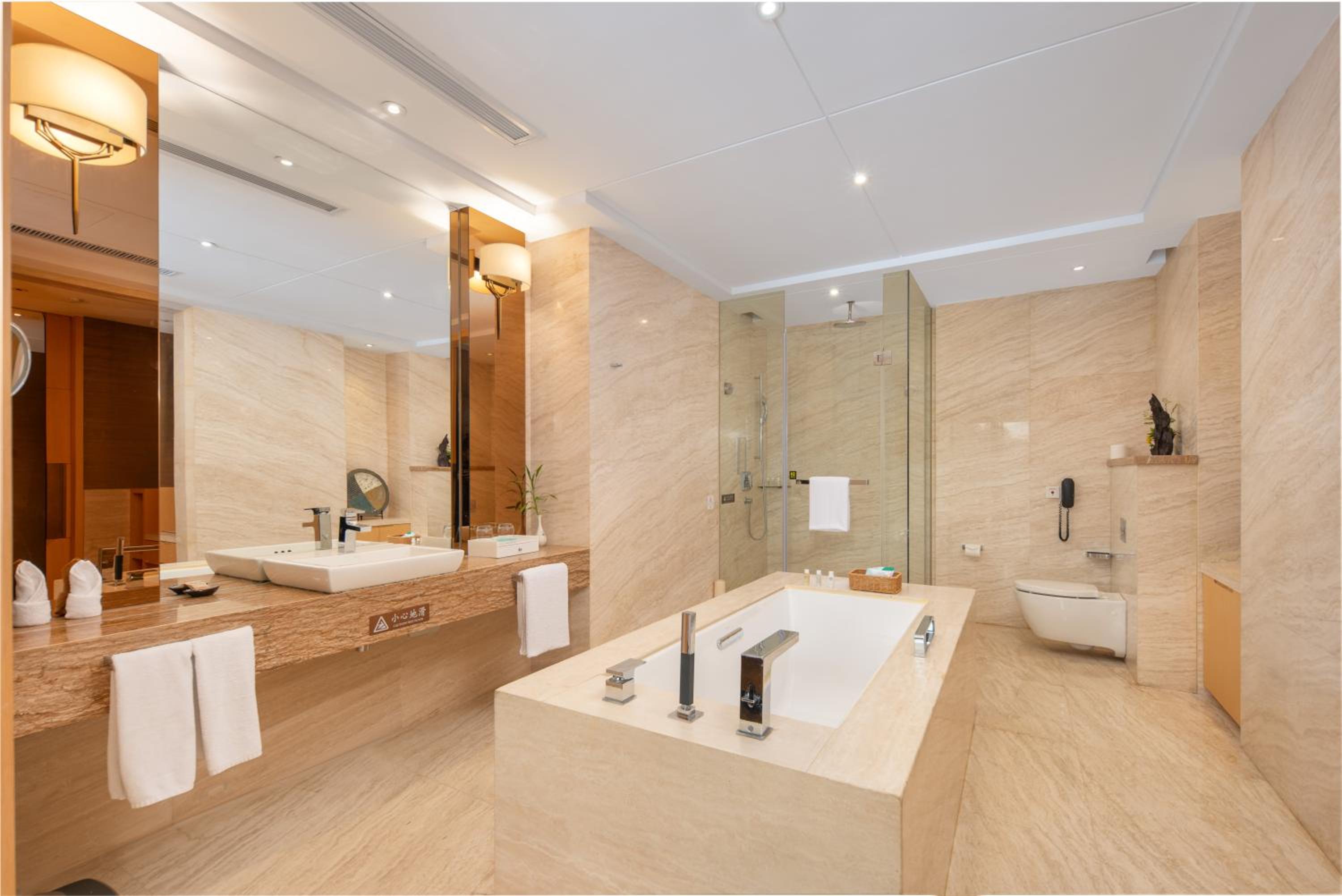 Suite photo 3