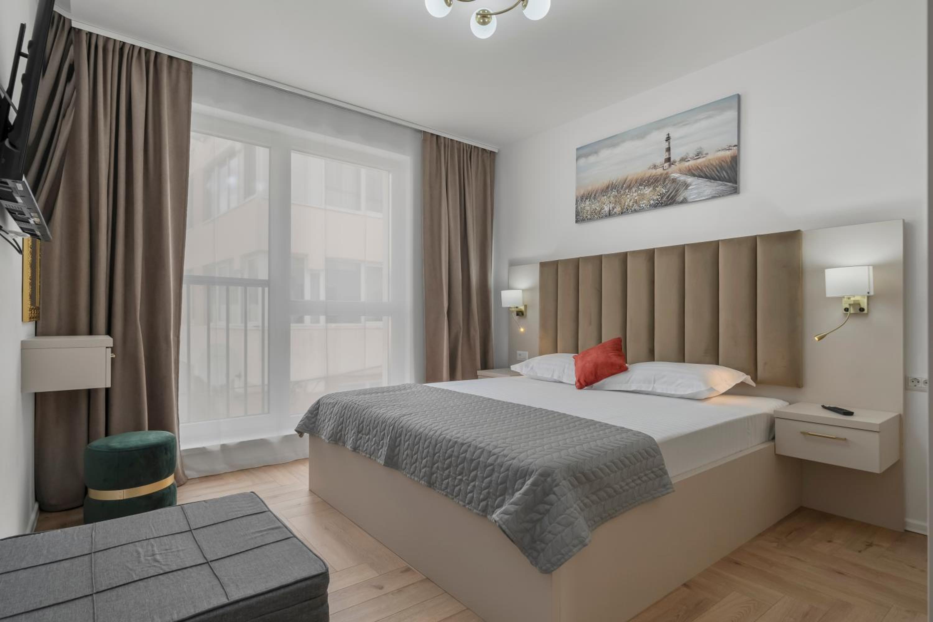 One-Bedroom Family Apartment with Balcony