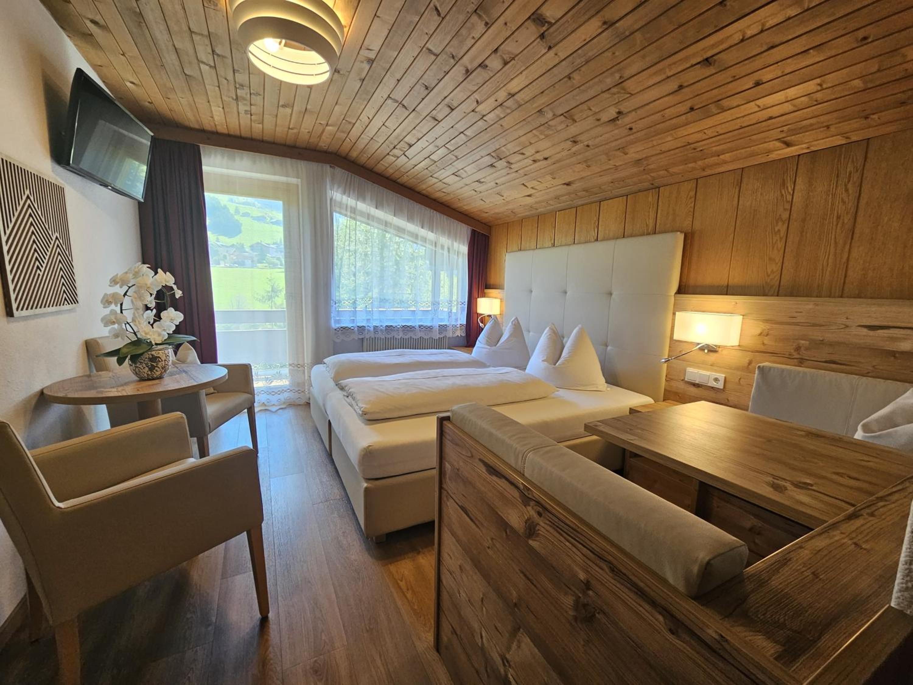 Double Room with Balcony photo 2