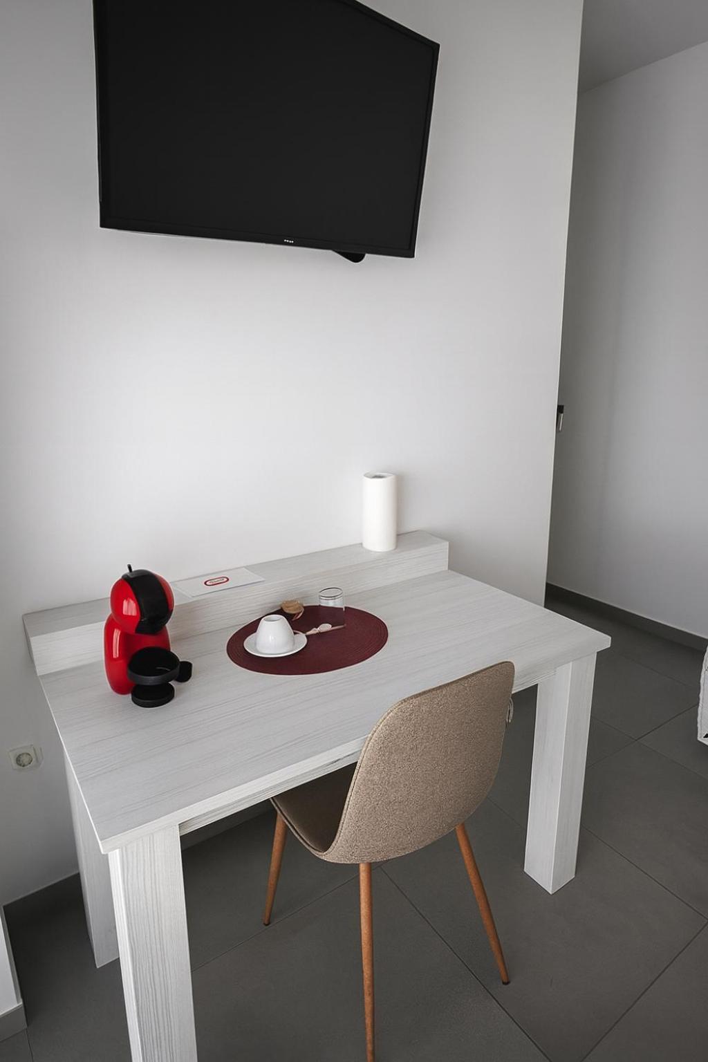 Single Room with Balcony photo 1