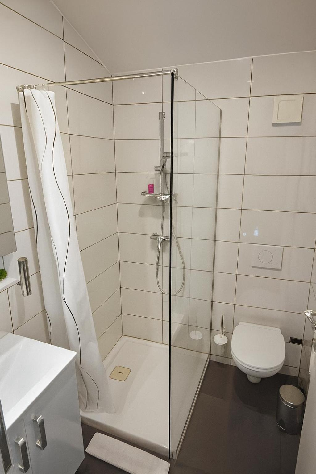 Single Room with Balcony photo 2