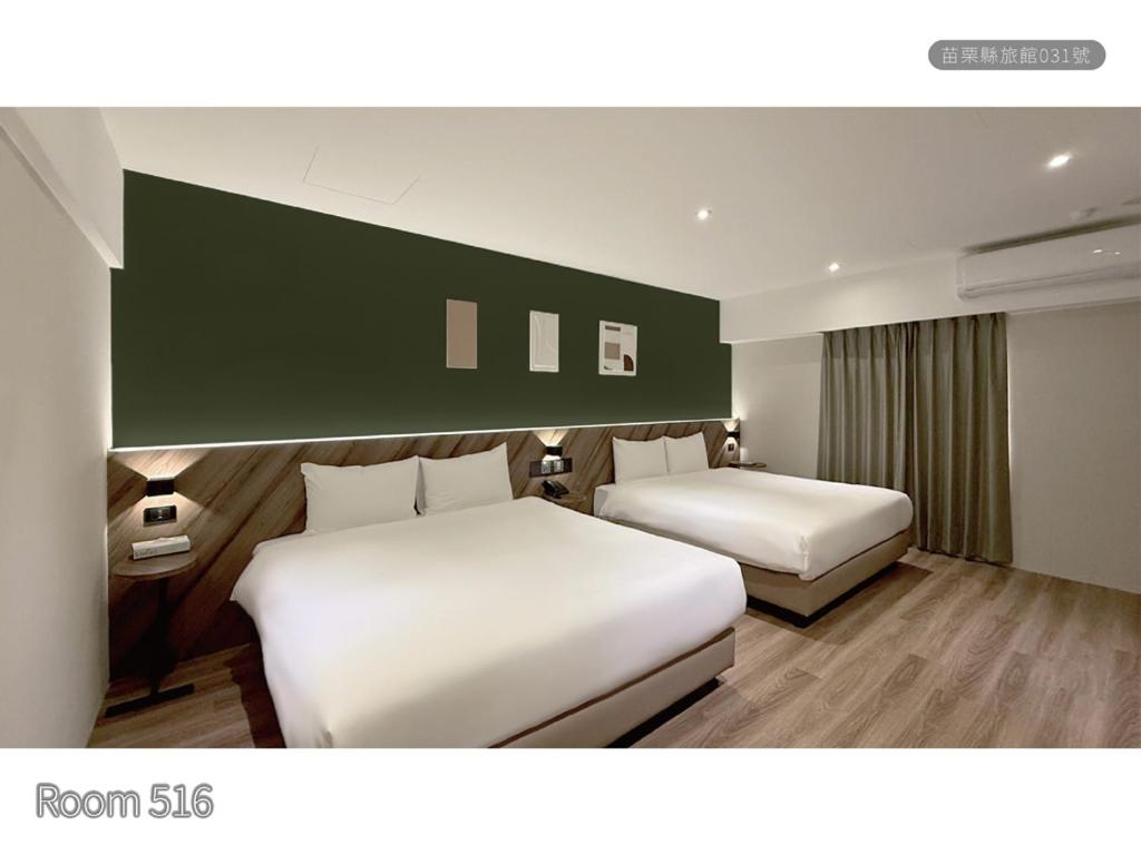 Deluxe Family Suite photo 3
