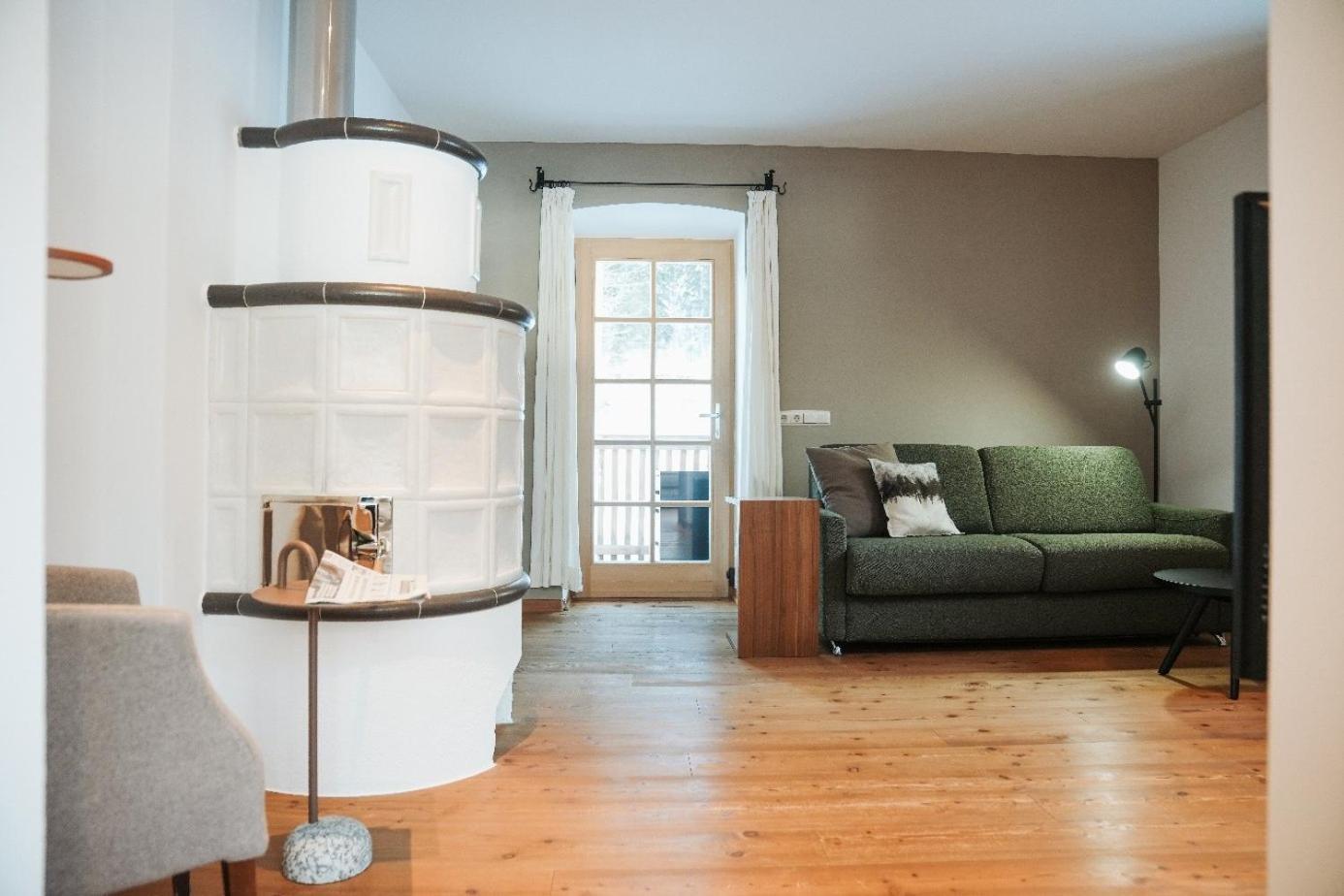 Two-Bedroom Apartment with Mountain View photo 1