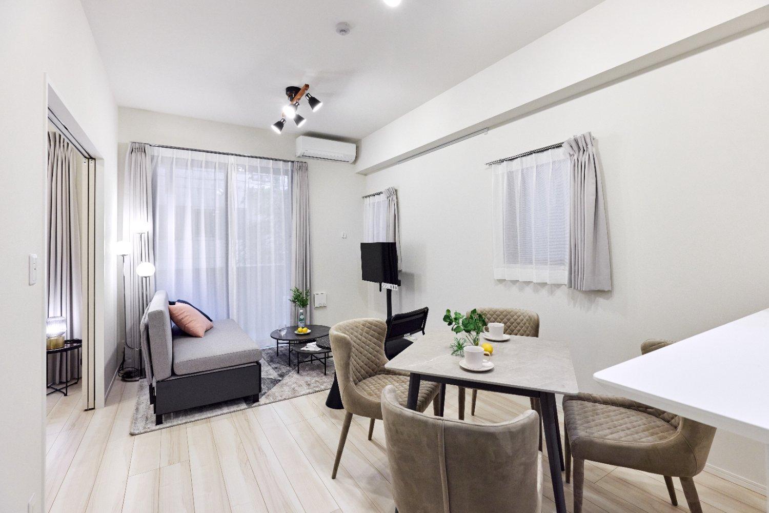 One-Bedroom Apartment photo 1