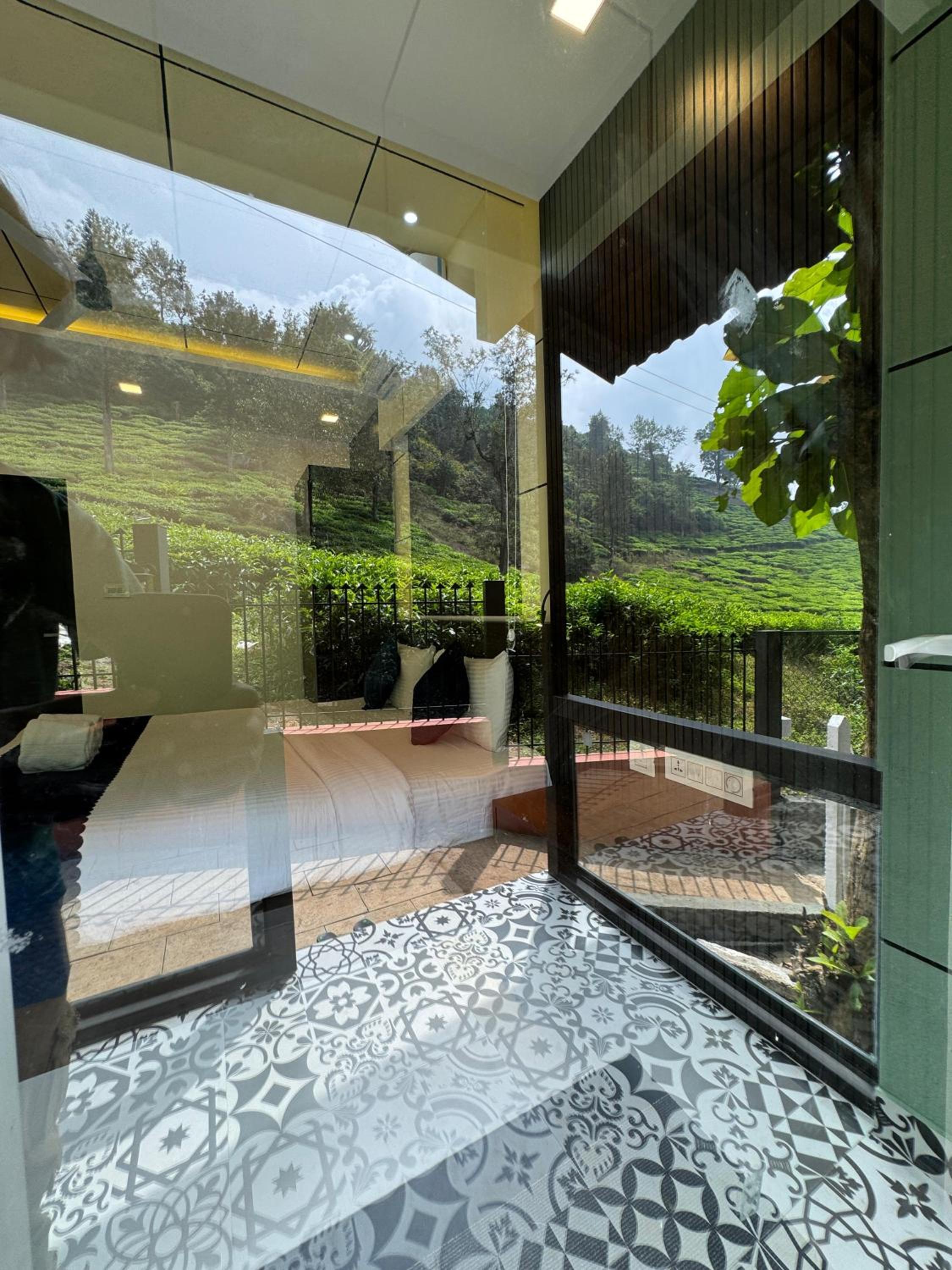 Double Room with Garden View - Photo 2