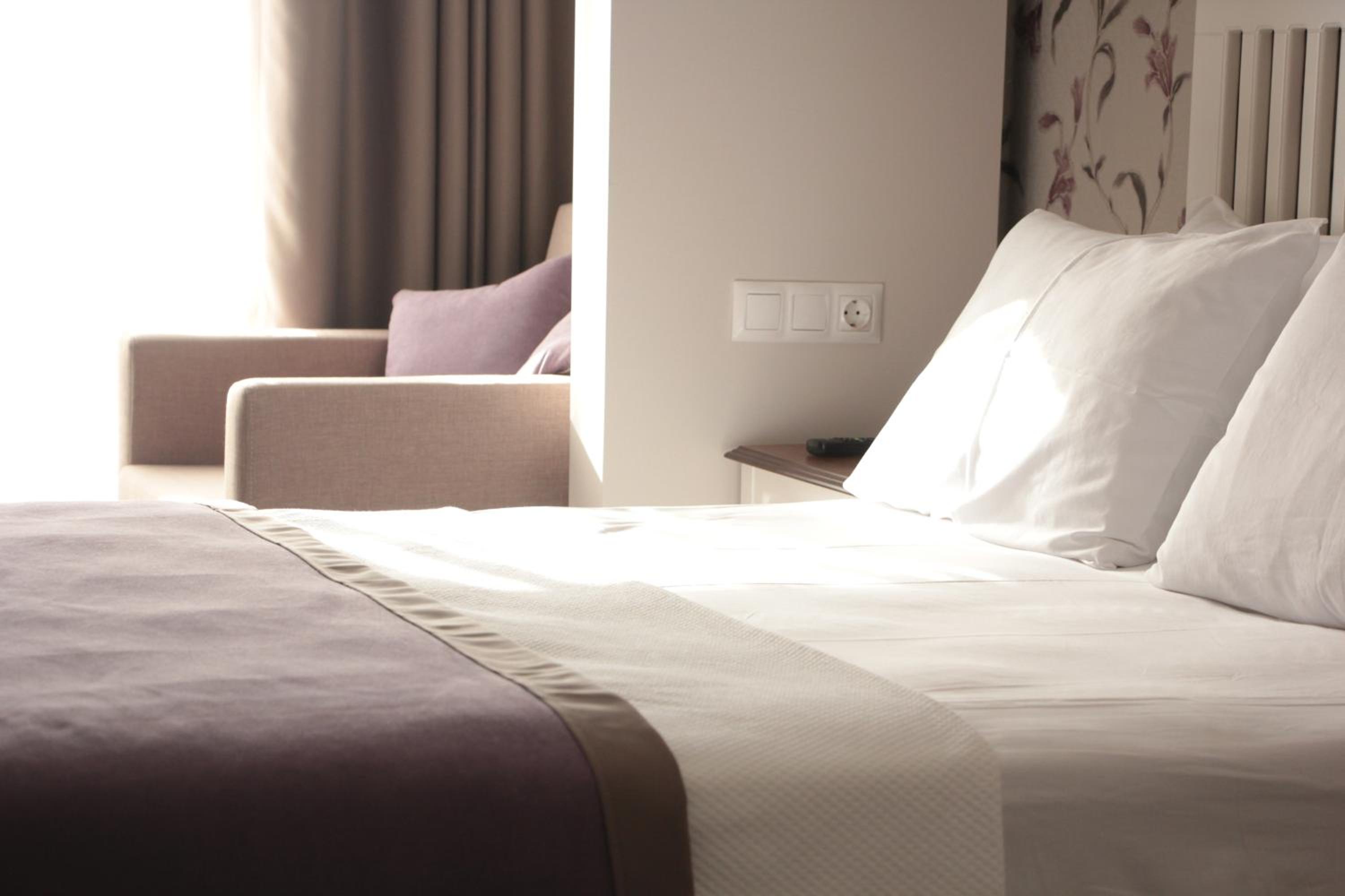 Deluxe Double Room with Side Sea View photo 1