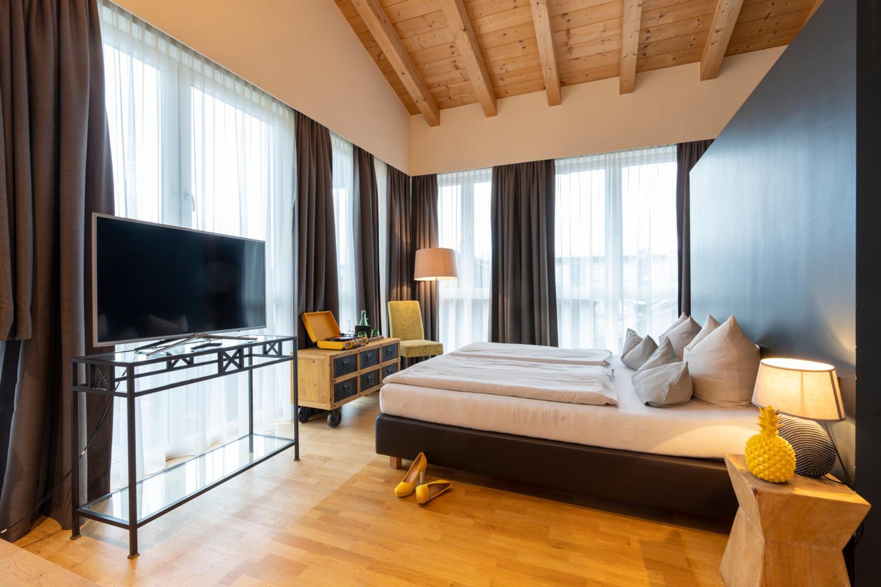Three-Bedroom Suite photo 1