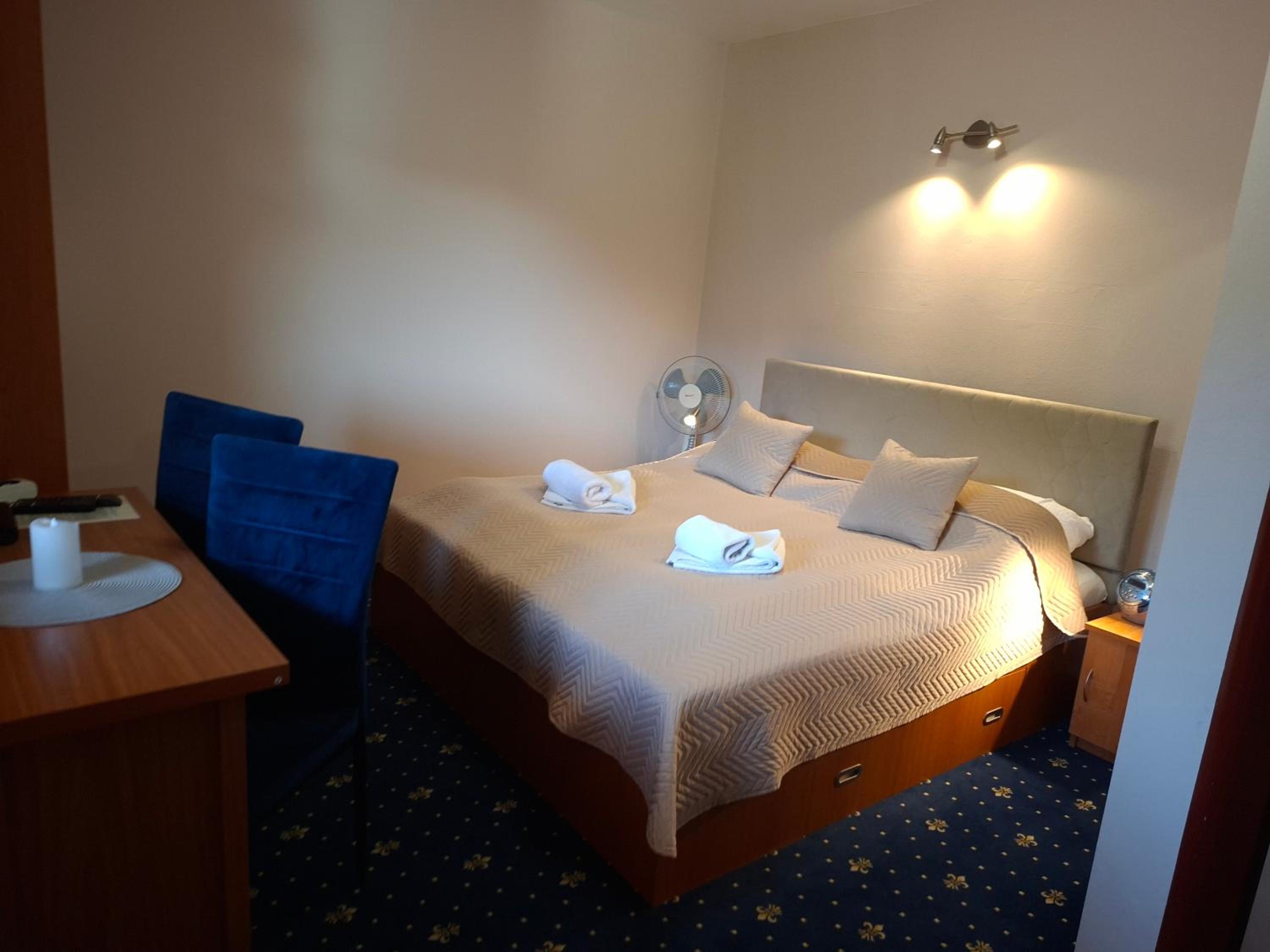 Standard Double Room photo 2