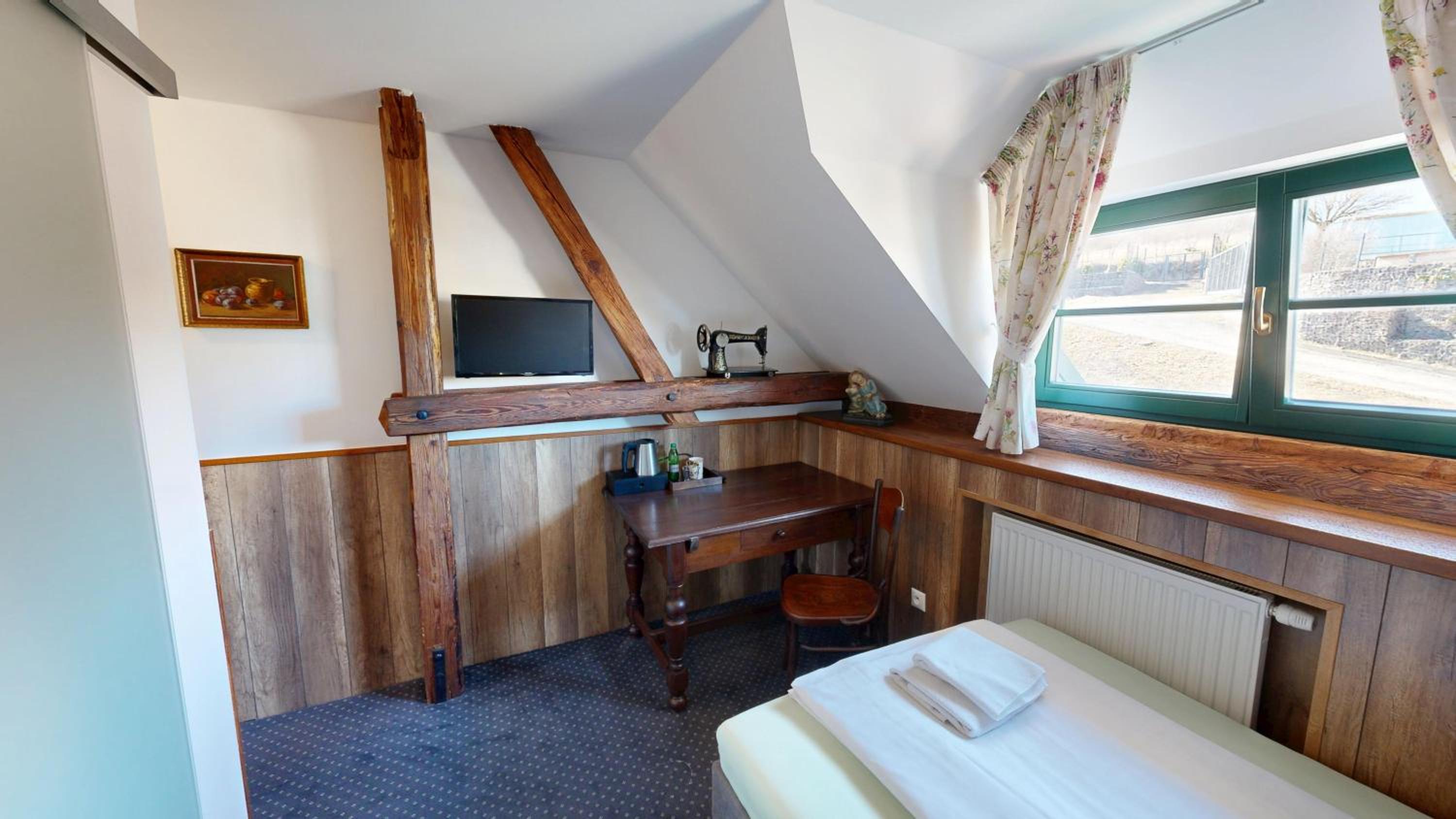 Classic Triple Room photo 2
