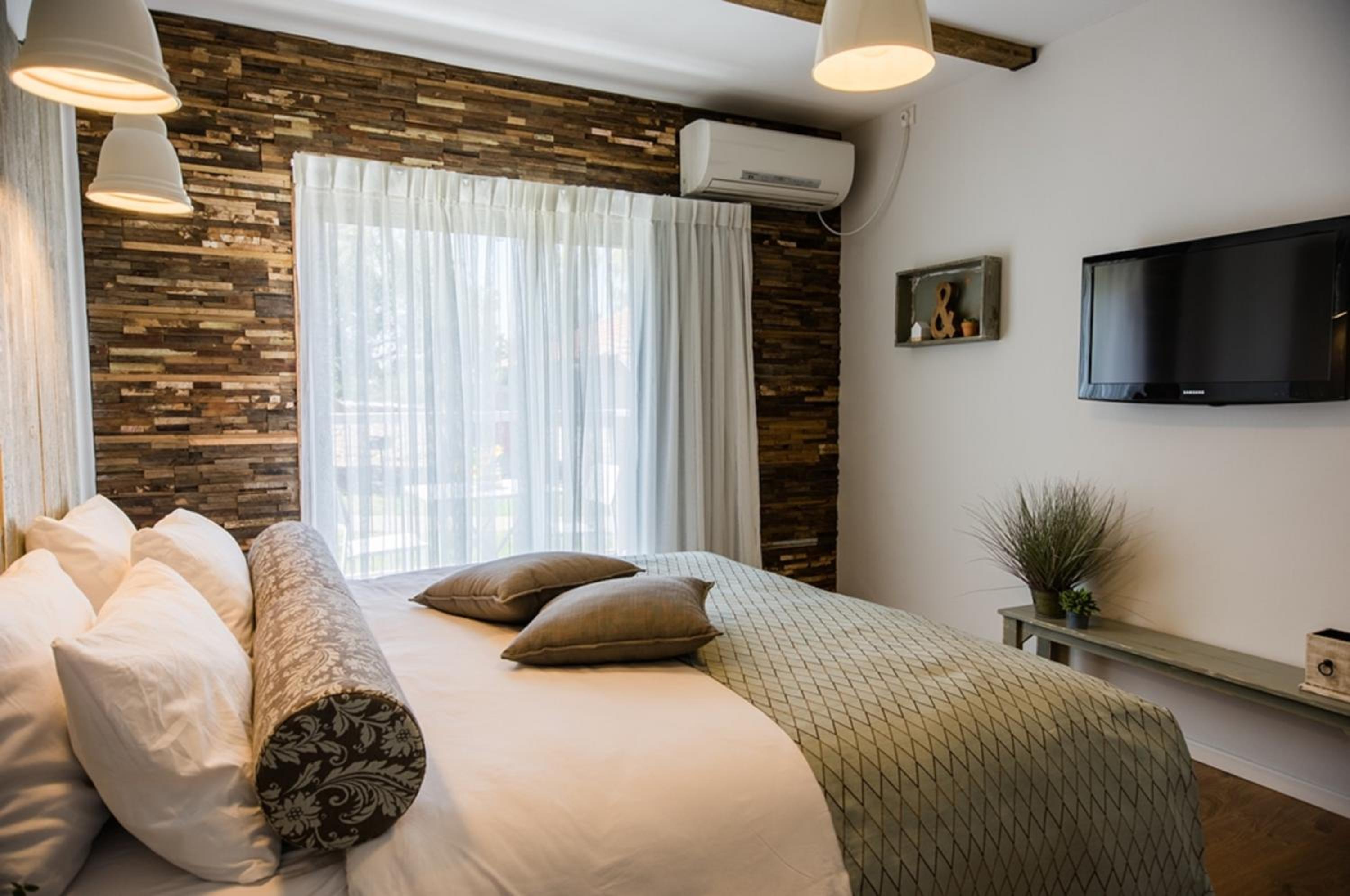 Double Room (2 Adult) - Photo 6
