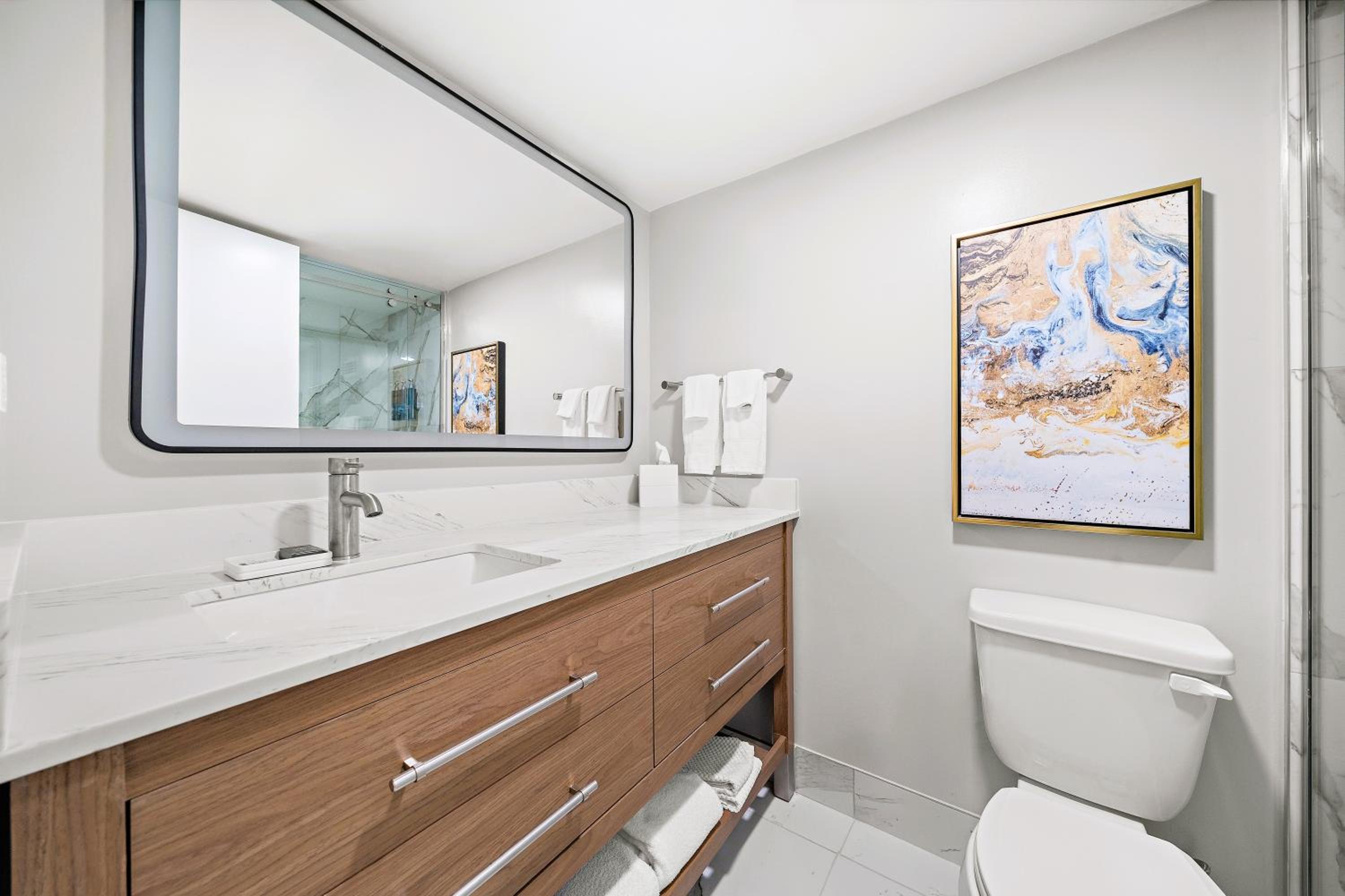 King Room - Hearing Access - Photo 3