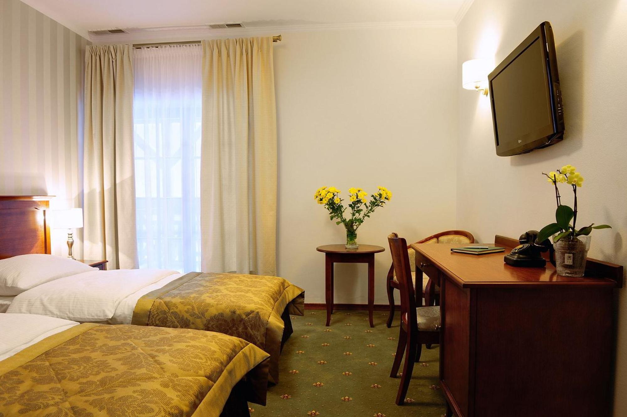 Double or Twin Room - Photo 1