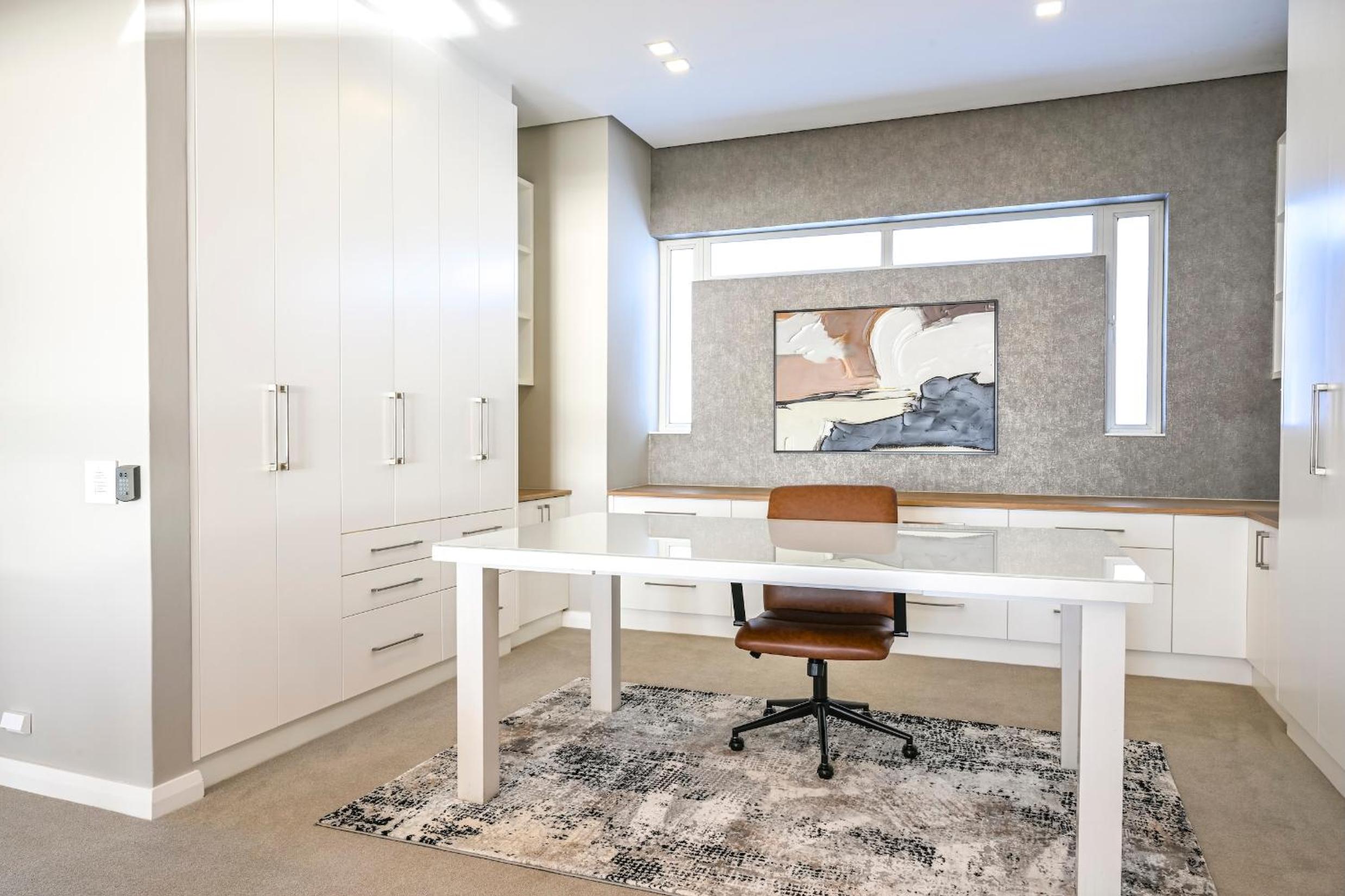 Executive Suite photo 1