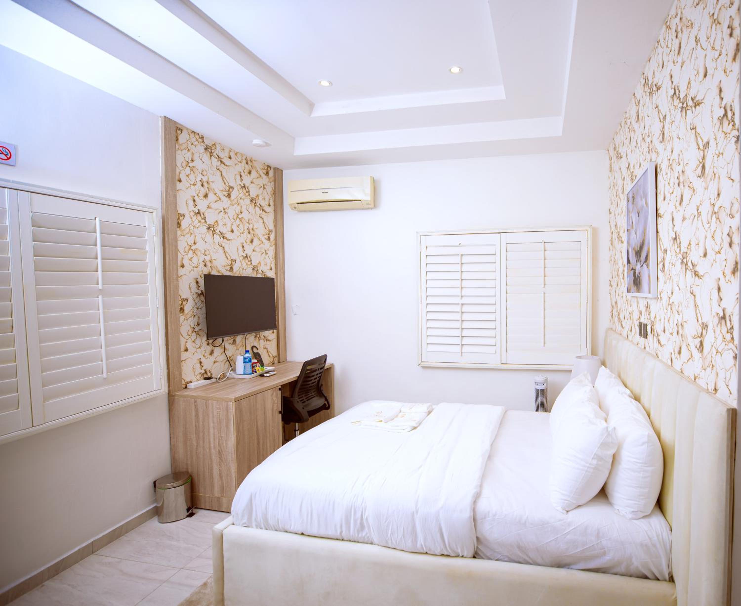 Deluxe Single Room