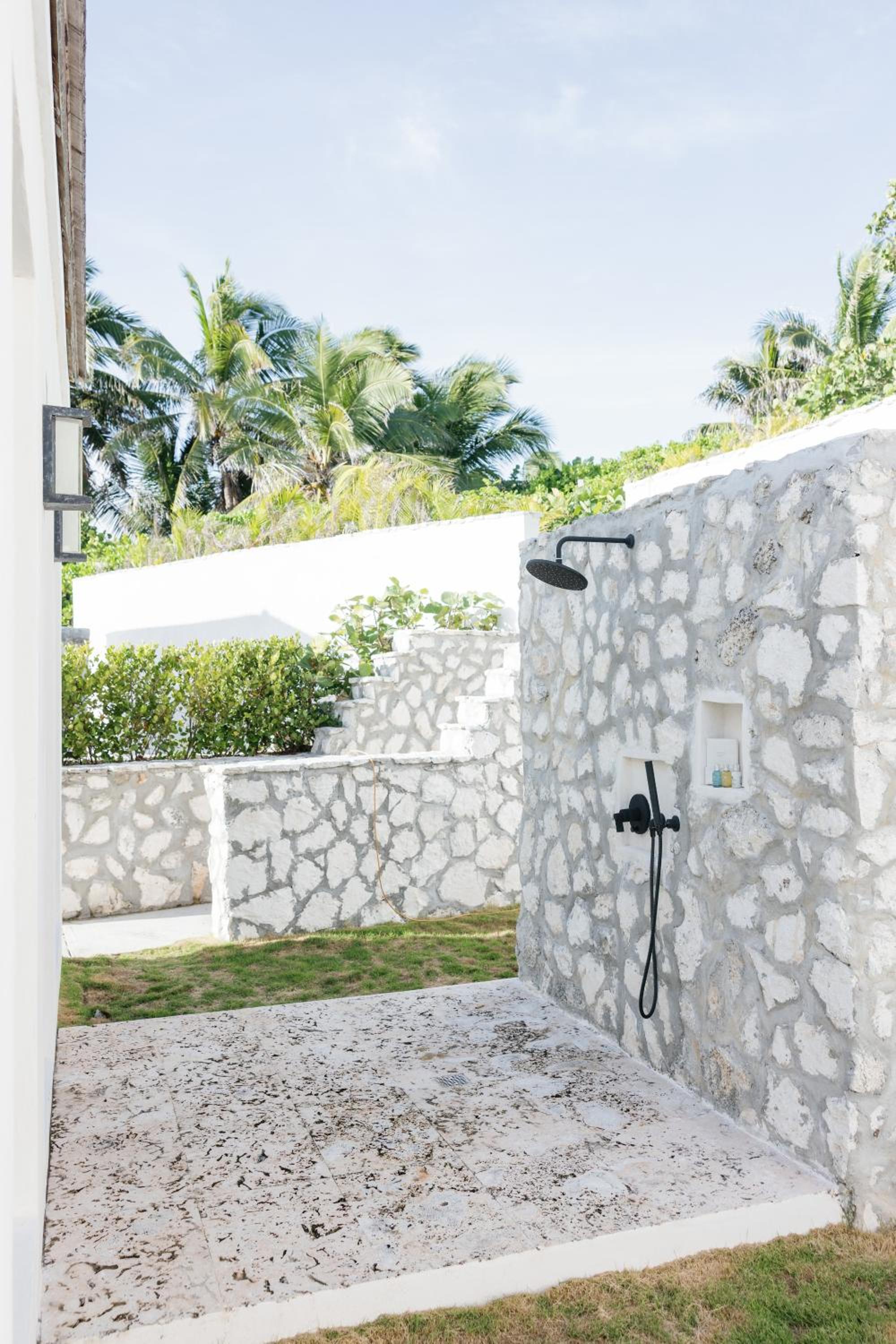One Bedroom Ocean Front Villa w/ Private Pool photo 3