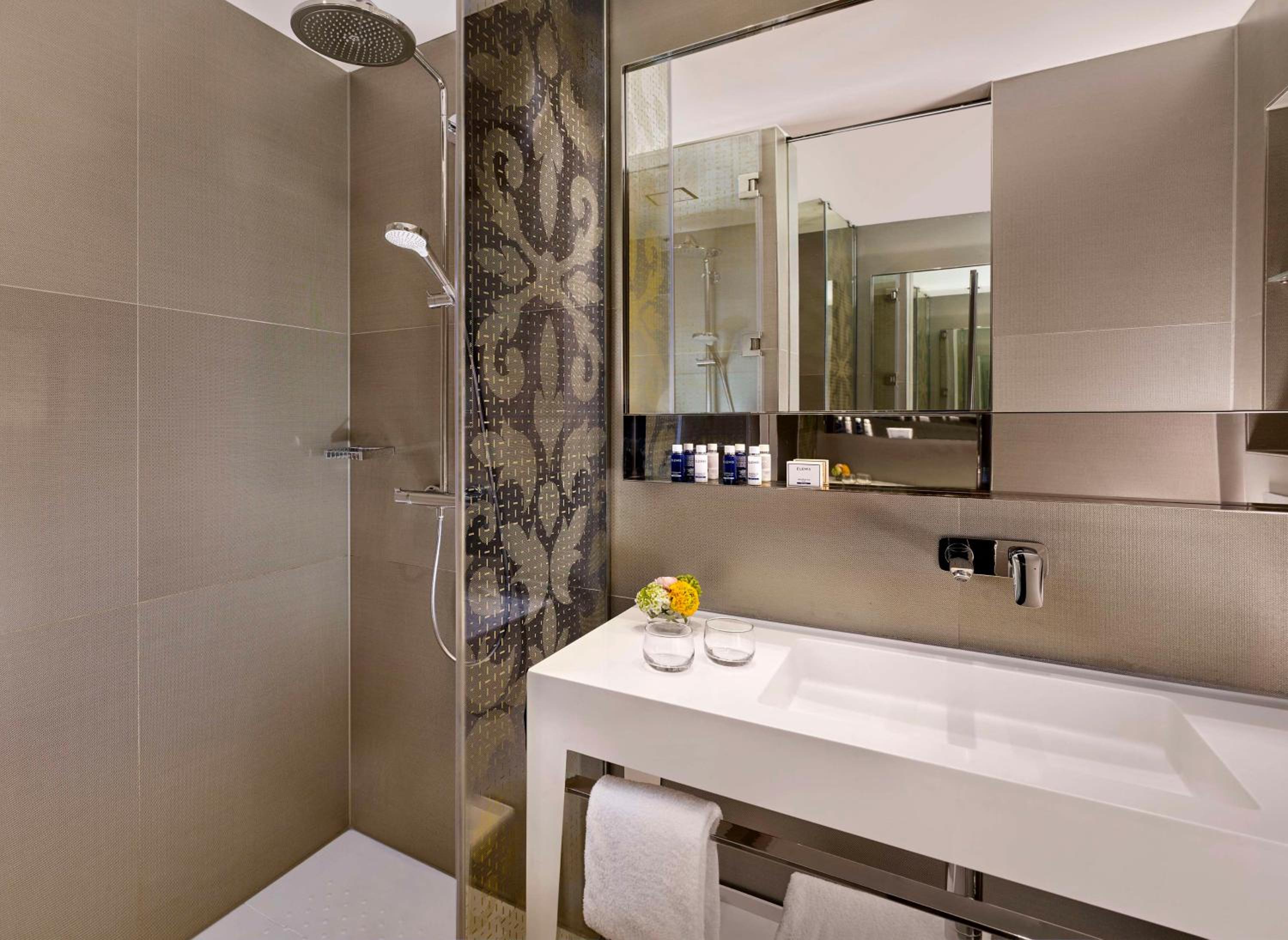 Junior Suite King - Photo 7