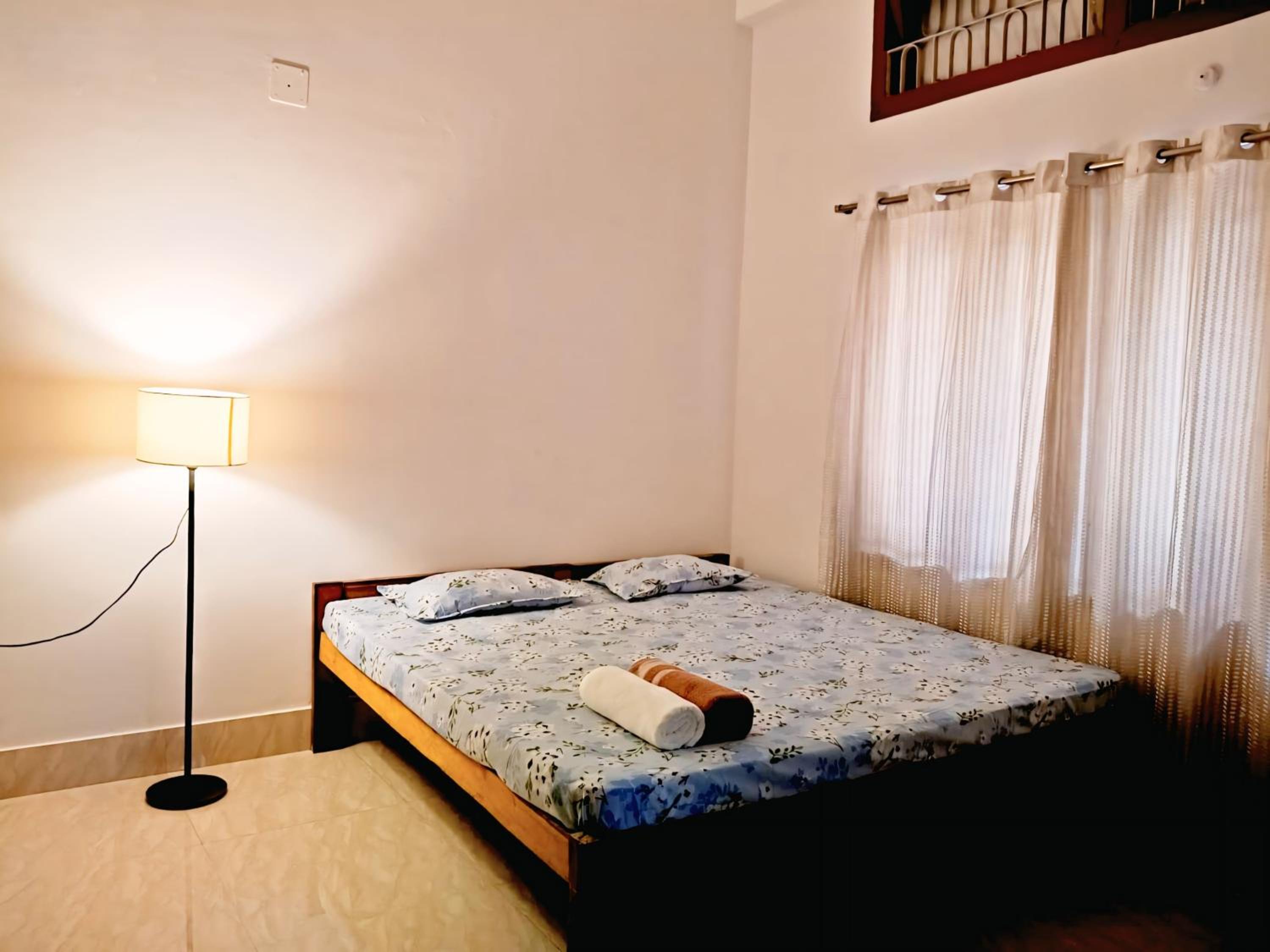 Deluxe Double Room with Balcony photo 1