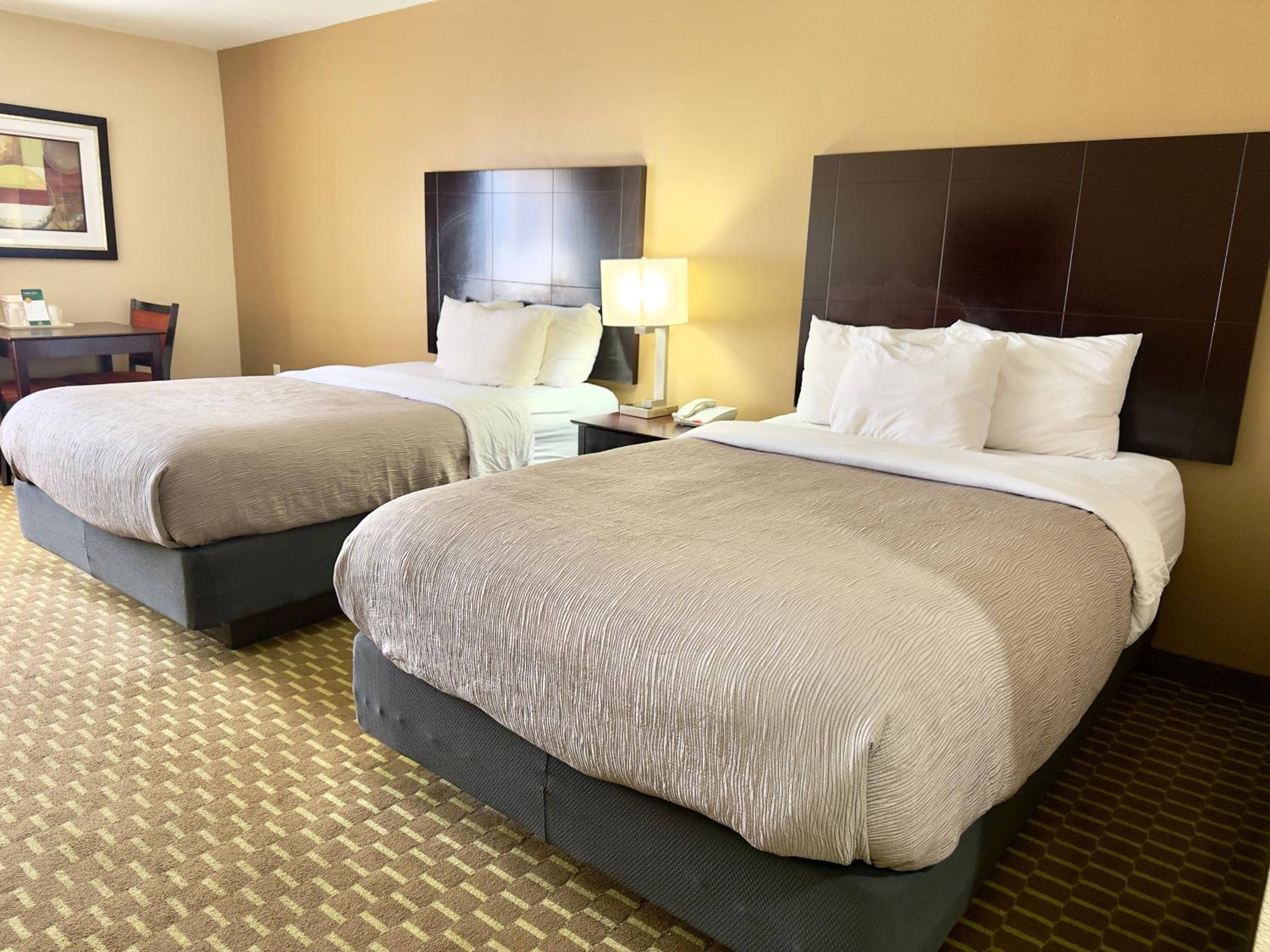Double Room with Two Double Beds - Non-Smoking - Photo 1