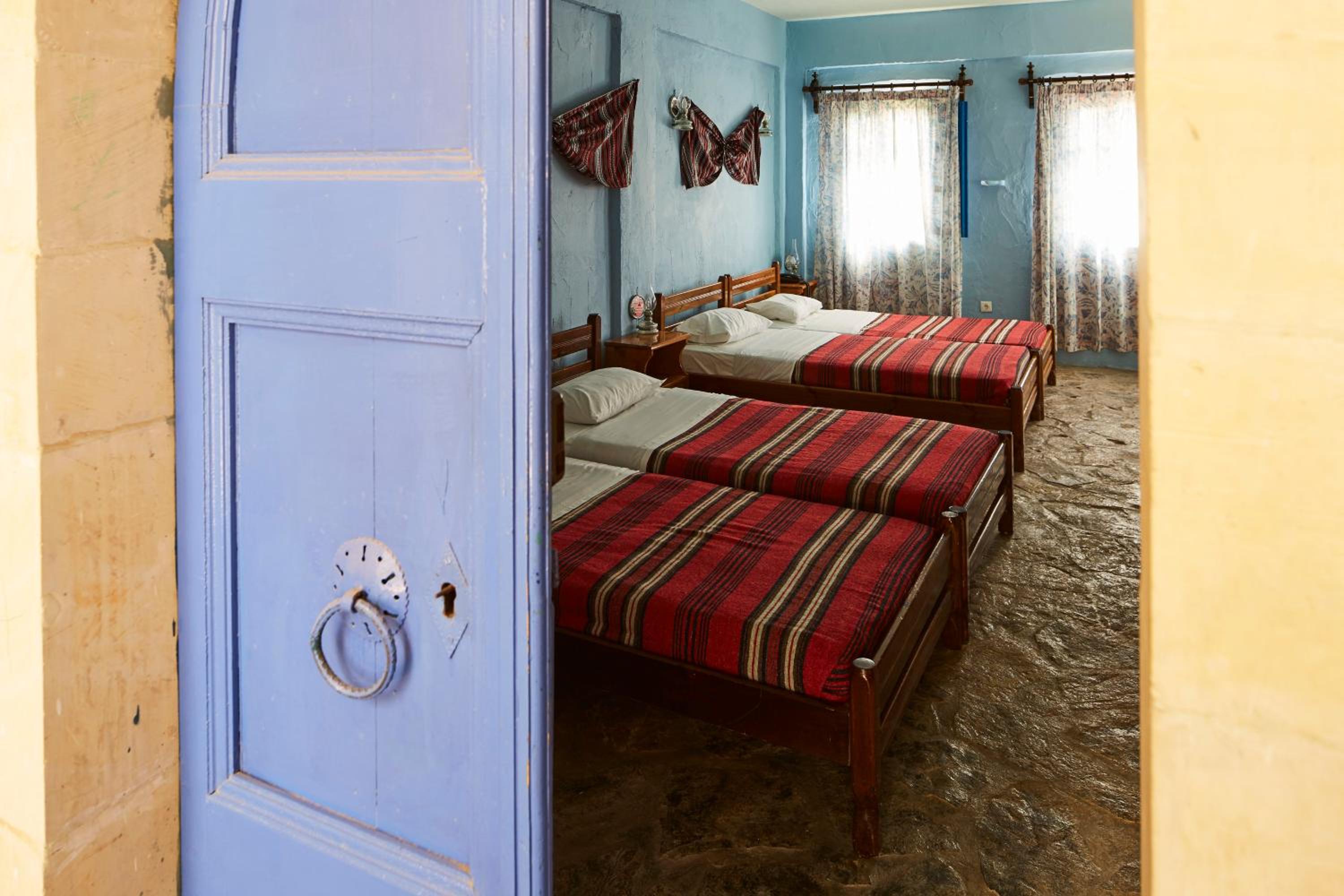 Standard Quadruple Room - Photo 5