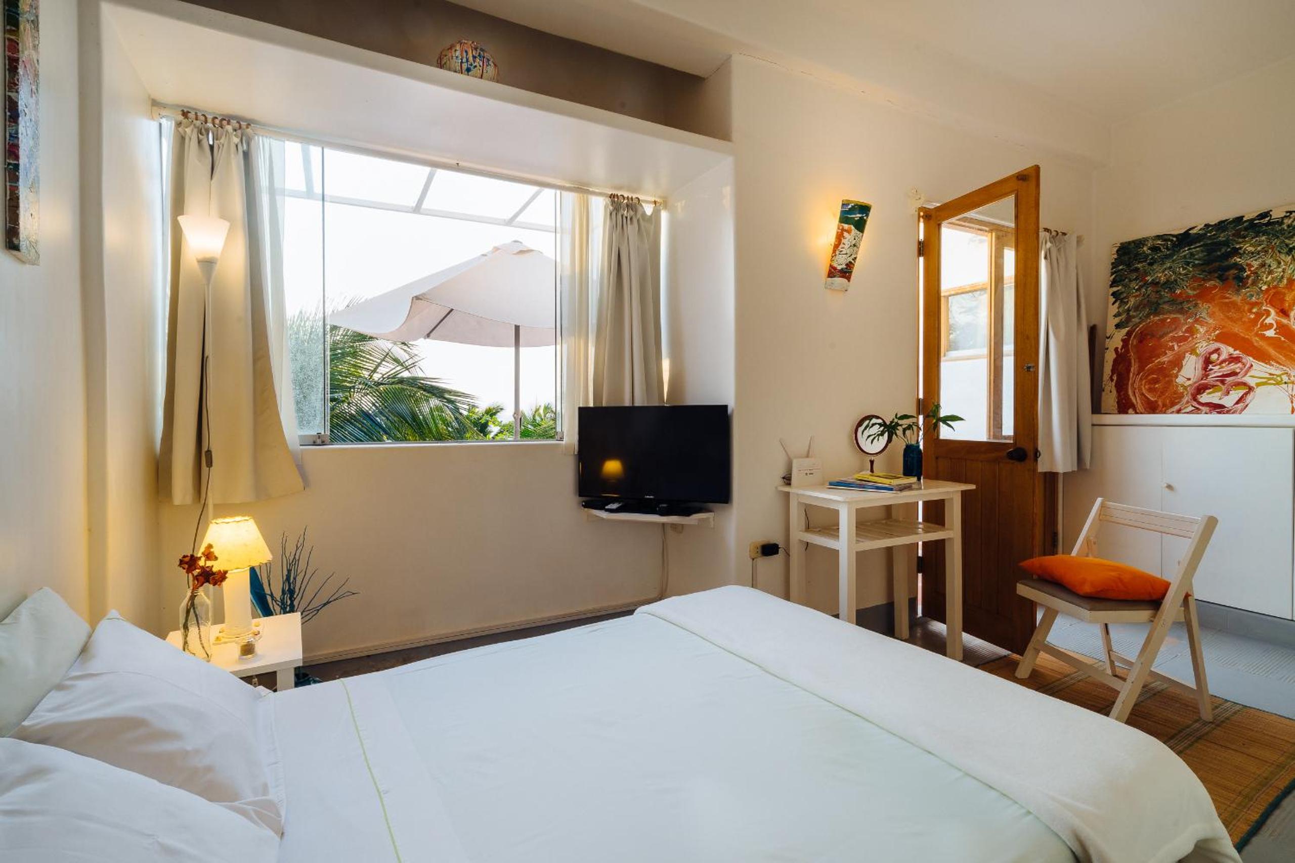 One-Bedroom Apartment with Sea View and Terrace photo 1