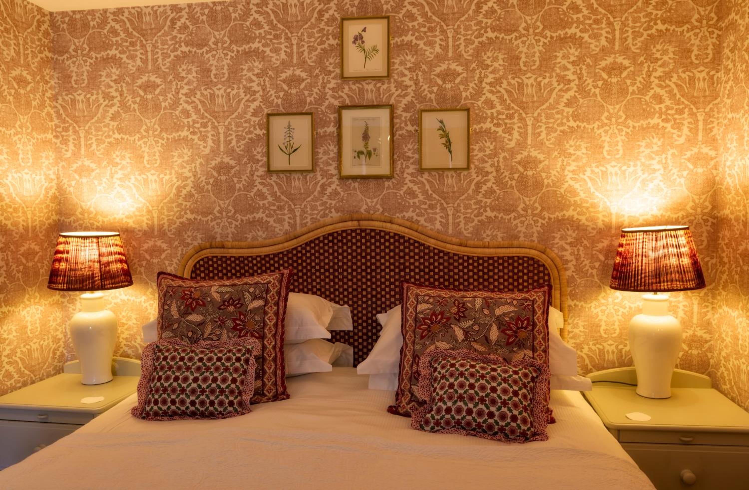 Deluxe King Suite