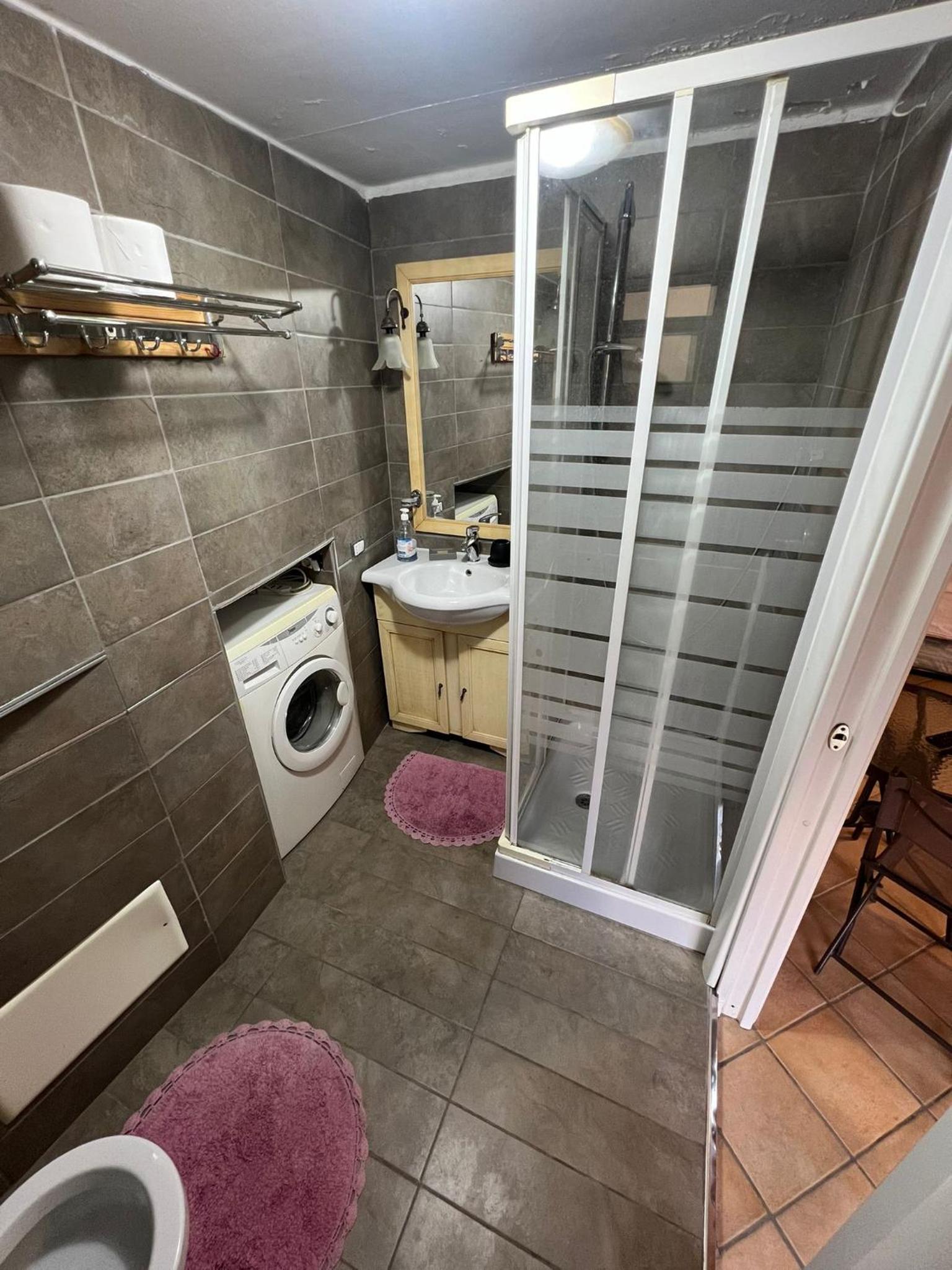 Deluxe Room (2 Adults + 1 Child) photo 2