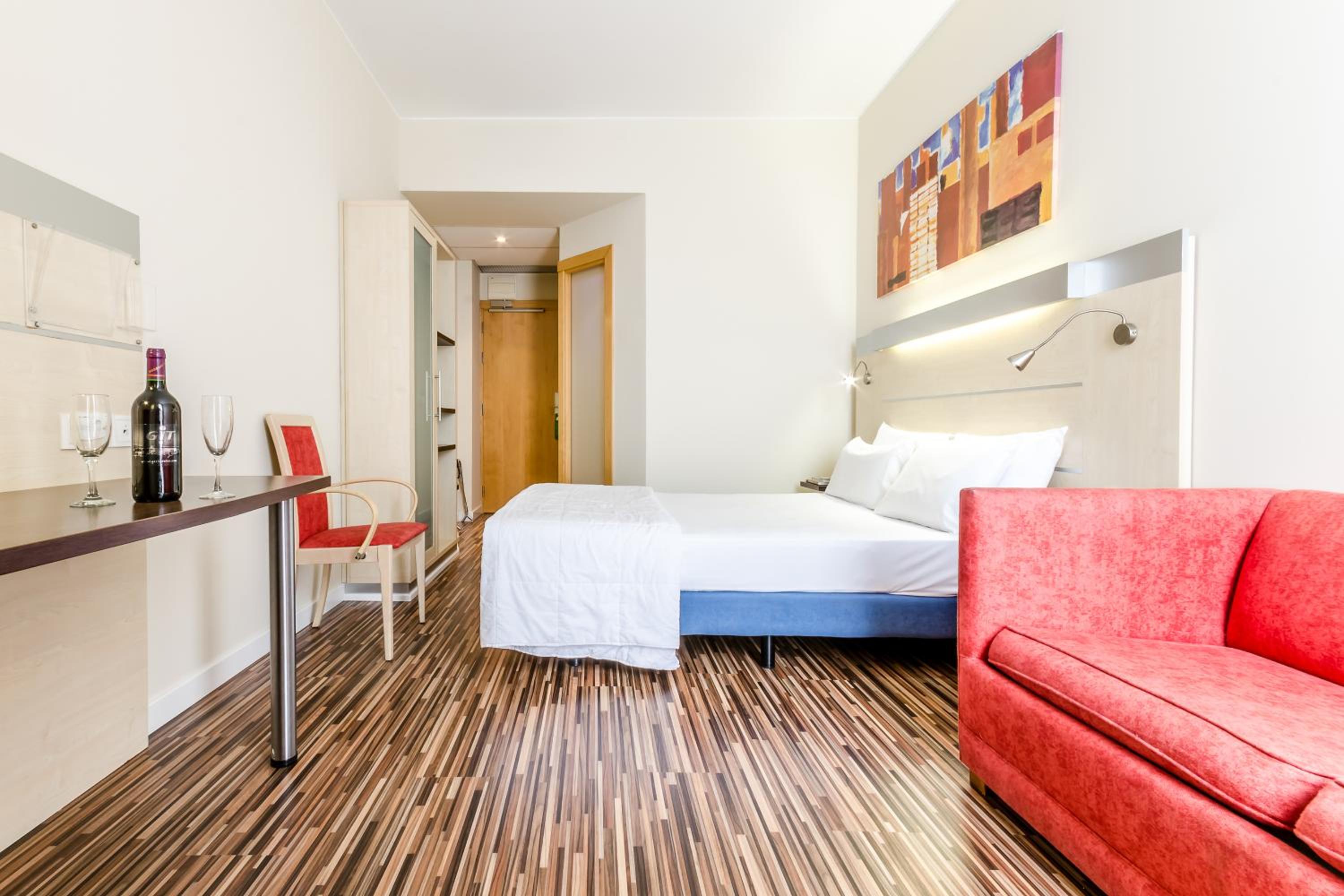 Double or Twin Room (2 Adults) - Photo 8