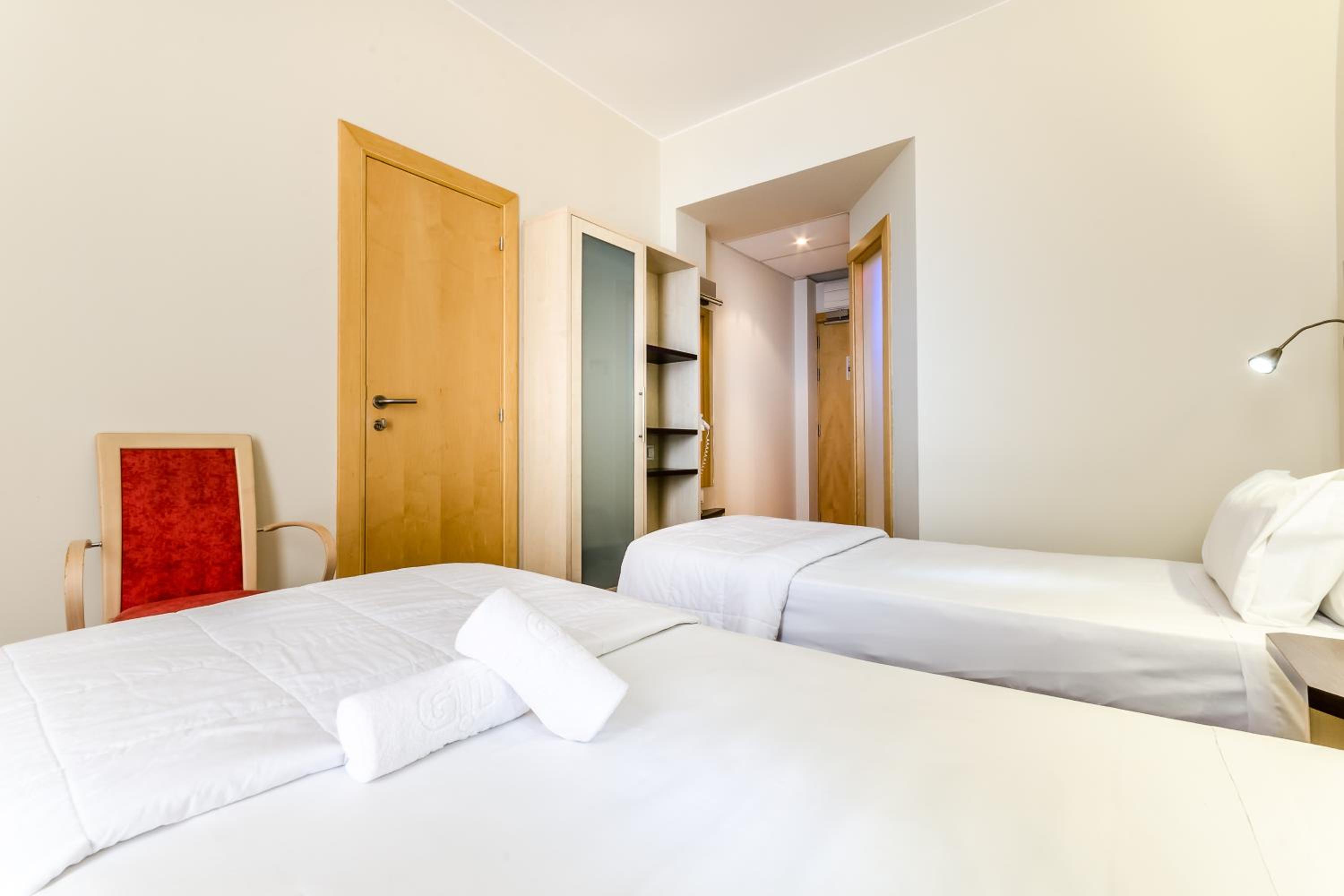 Double or Twin Room (2 Adults) - Photo 3
