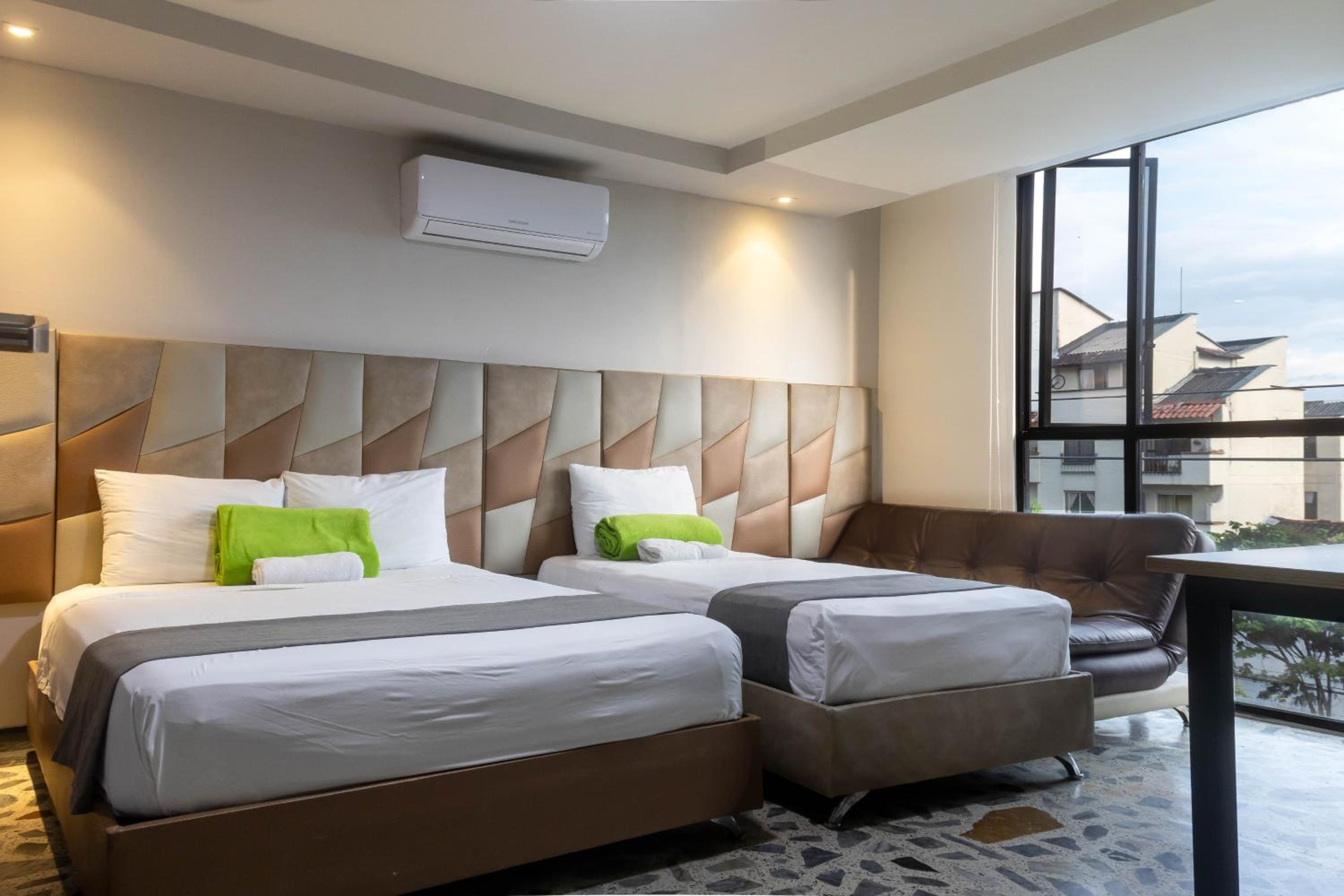 Deluxe Double Room photo 3