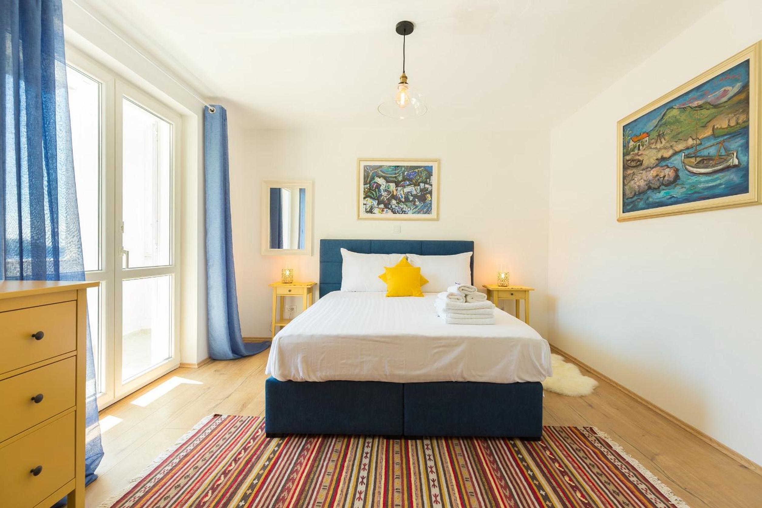 Two-Bedroom Apartment with Balcony and Sea View