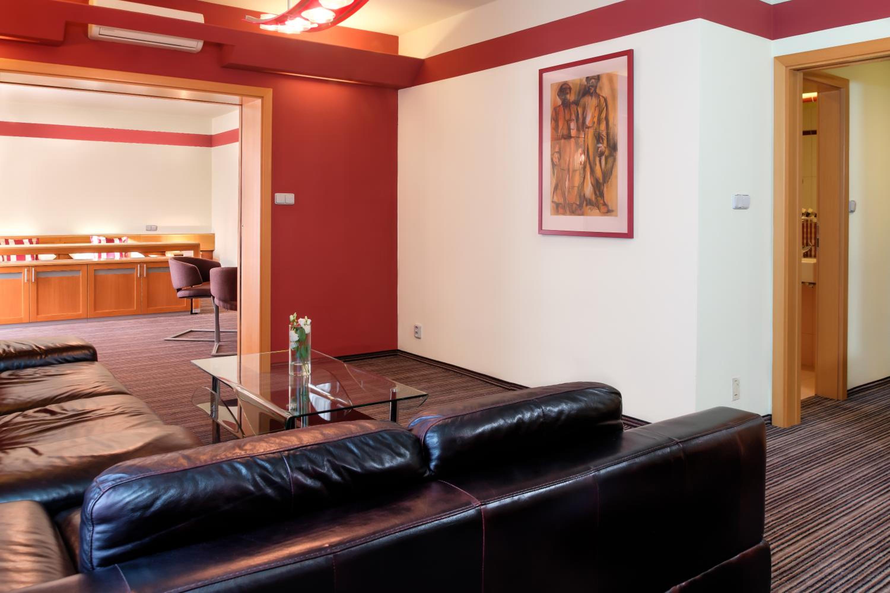 Apartment - Photo 8