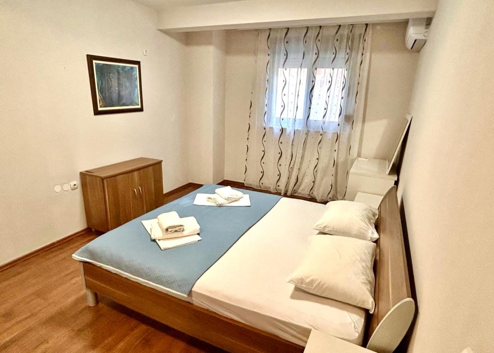 Two-Bedroom Apartment with Balcony and Sea View