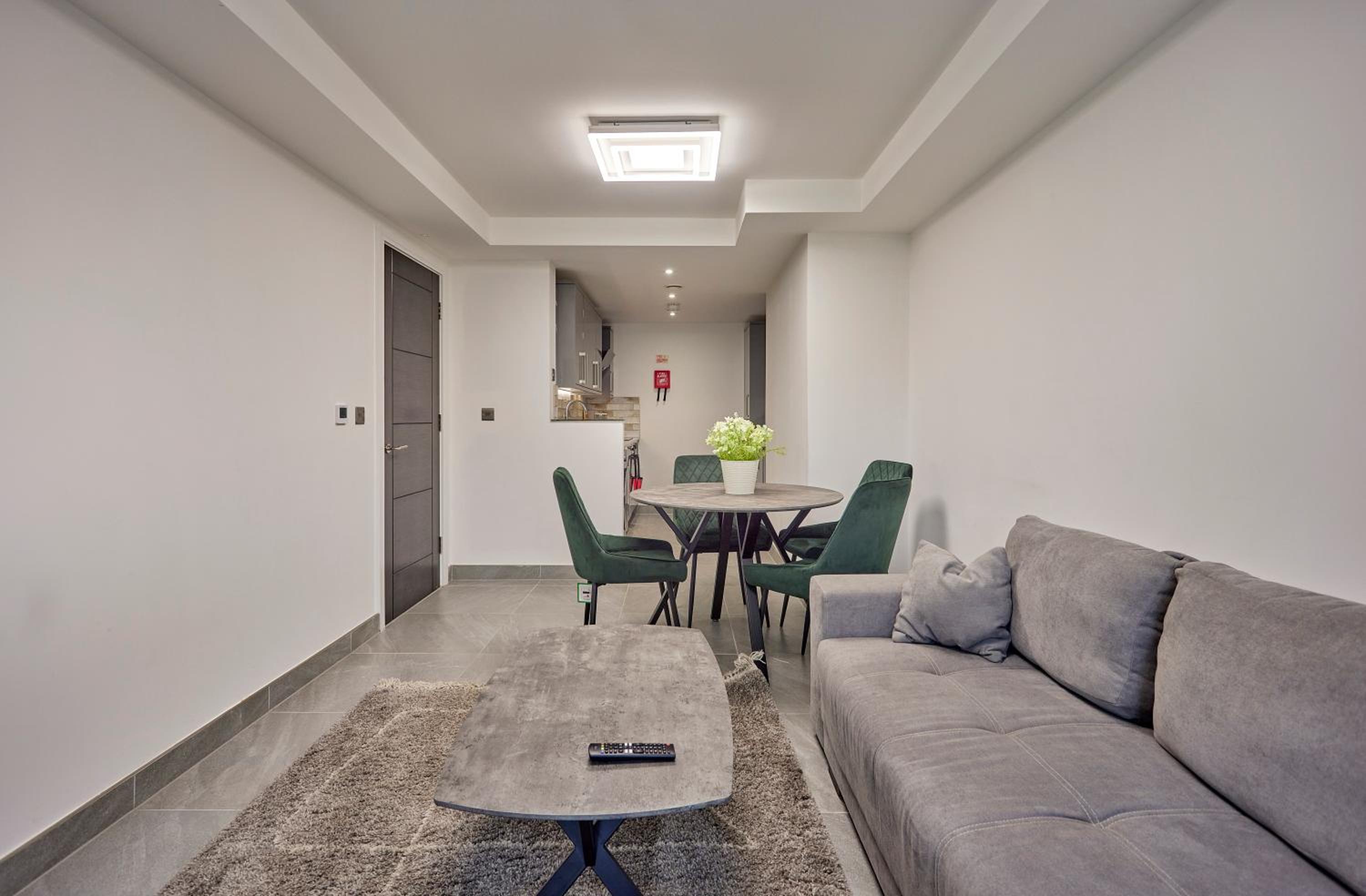Three-Bedroom Deluxe Apartment photo 3