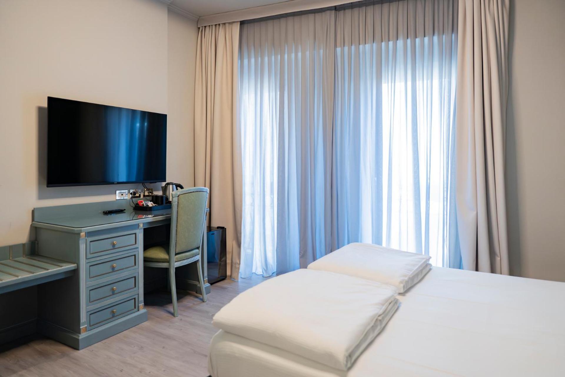 Premium Quadruple Room - Photo 3