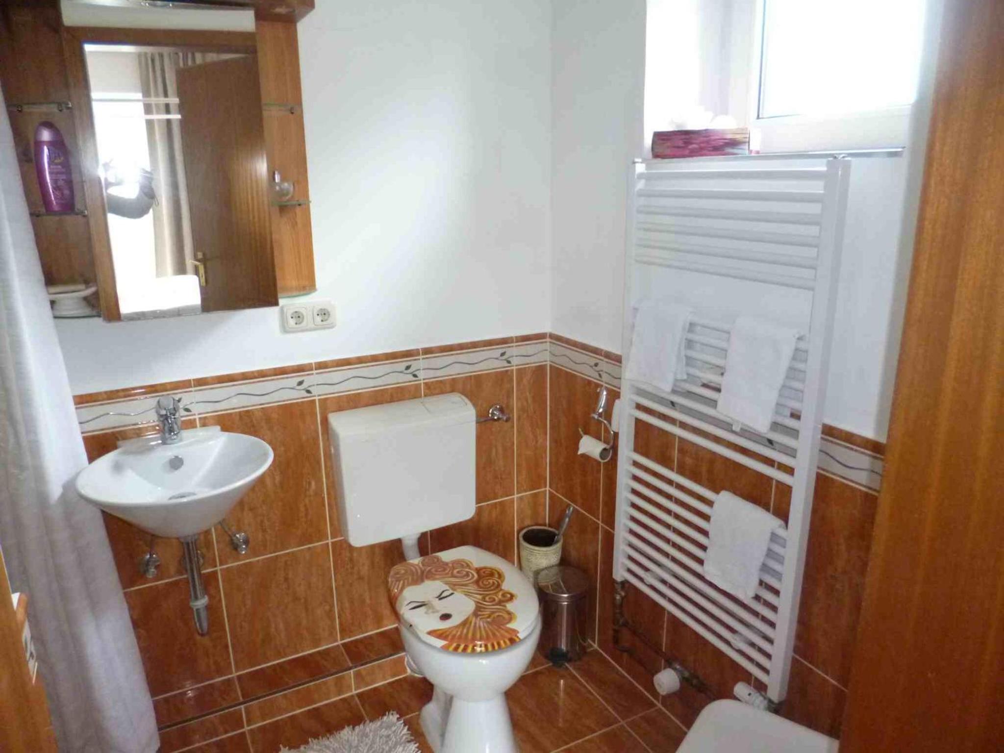 Apartment - Photo 2