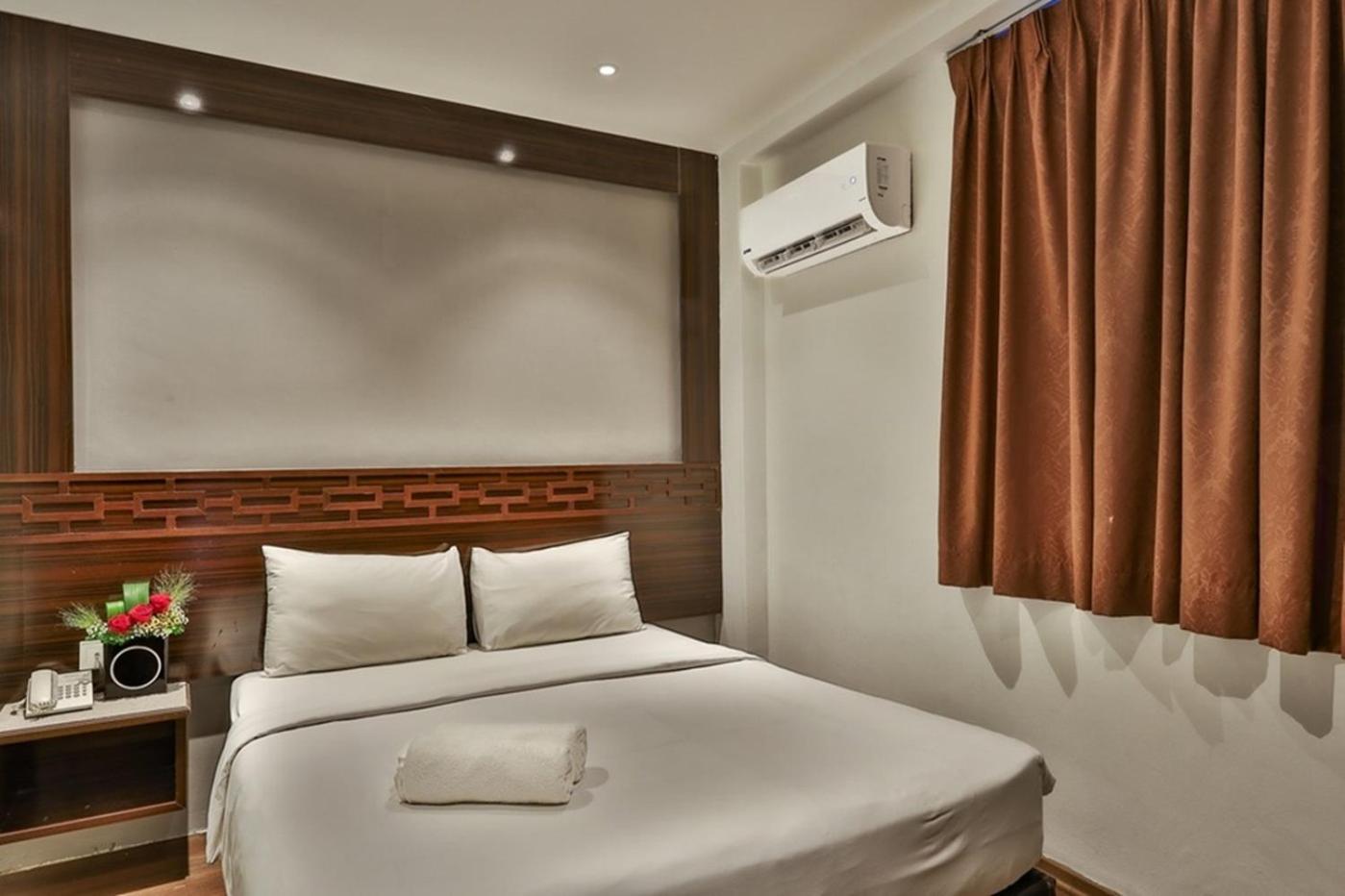 Deluxe King Room - Photo 3