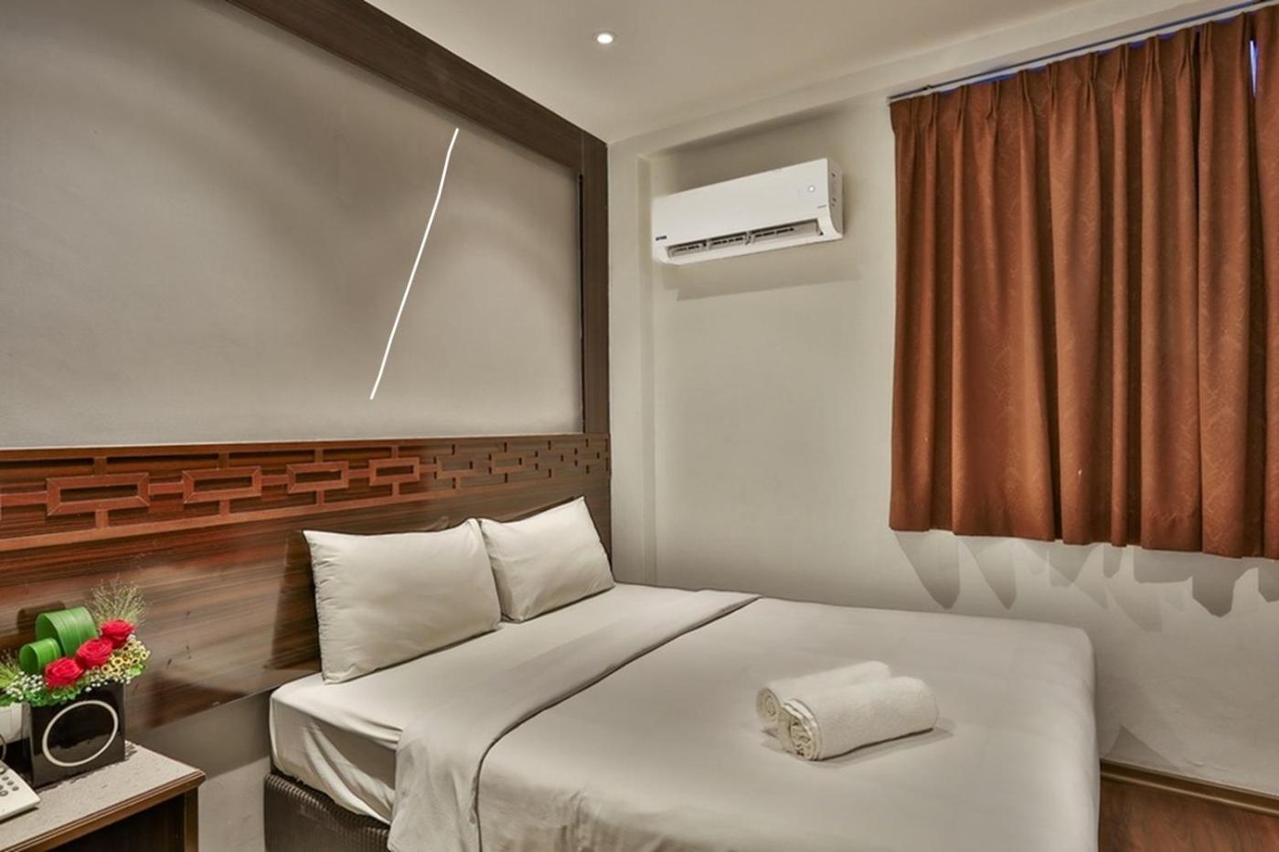 Deluxe King Room - Photo 4