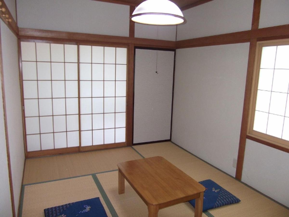 Japanese-Style Twin Room with Shared Bathroom