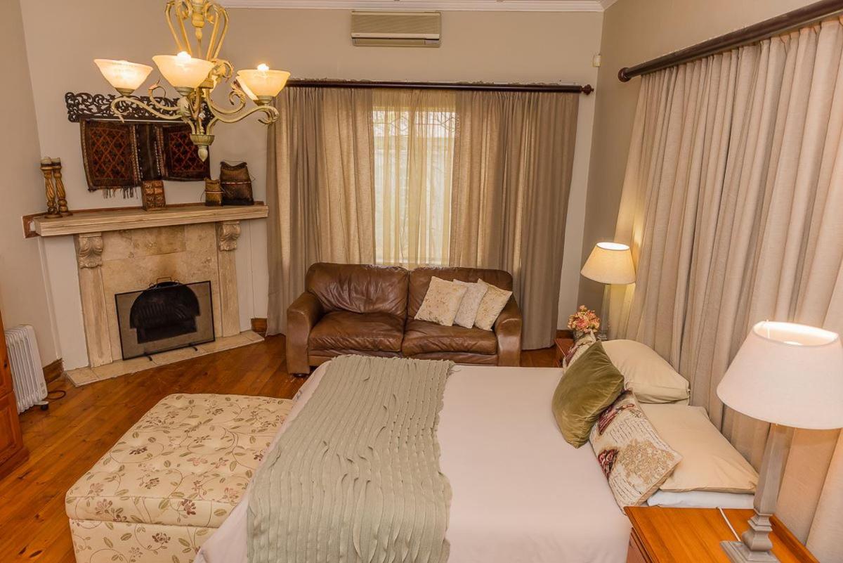 Deluxe Double Room - Photo 8