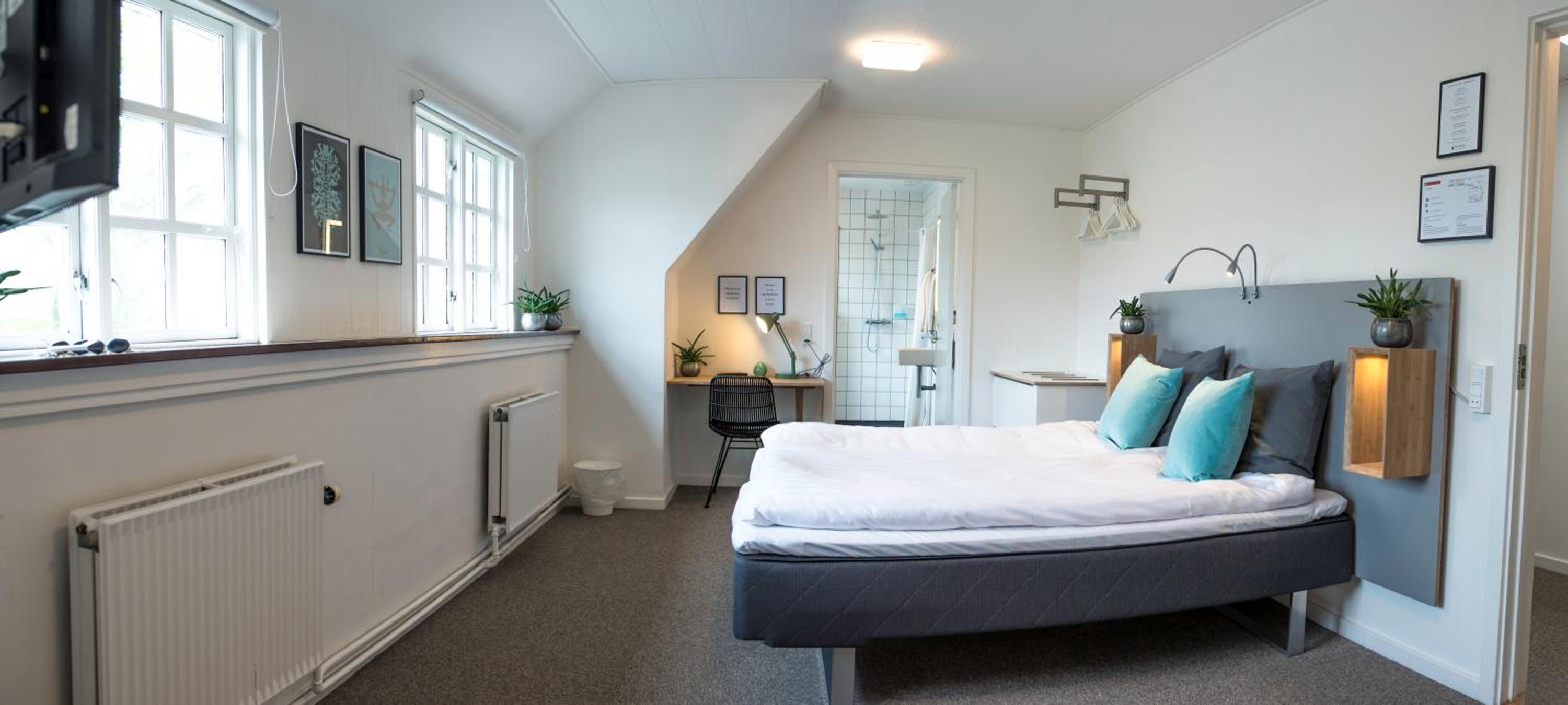 Triple Room (2 Adults + 1 Child) - Photo 2